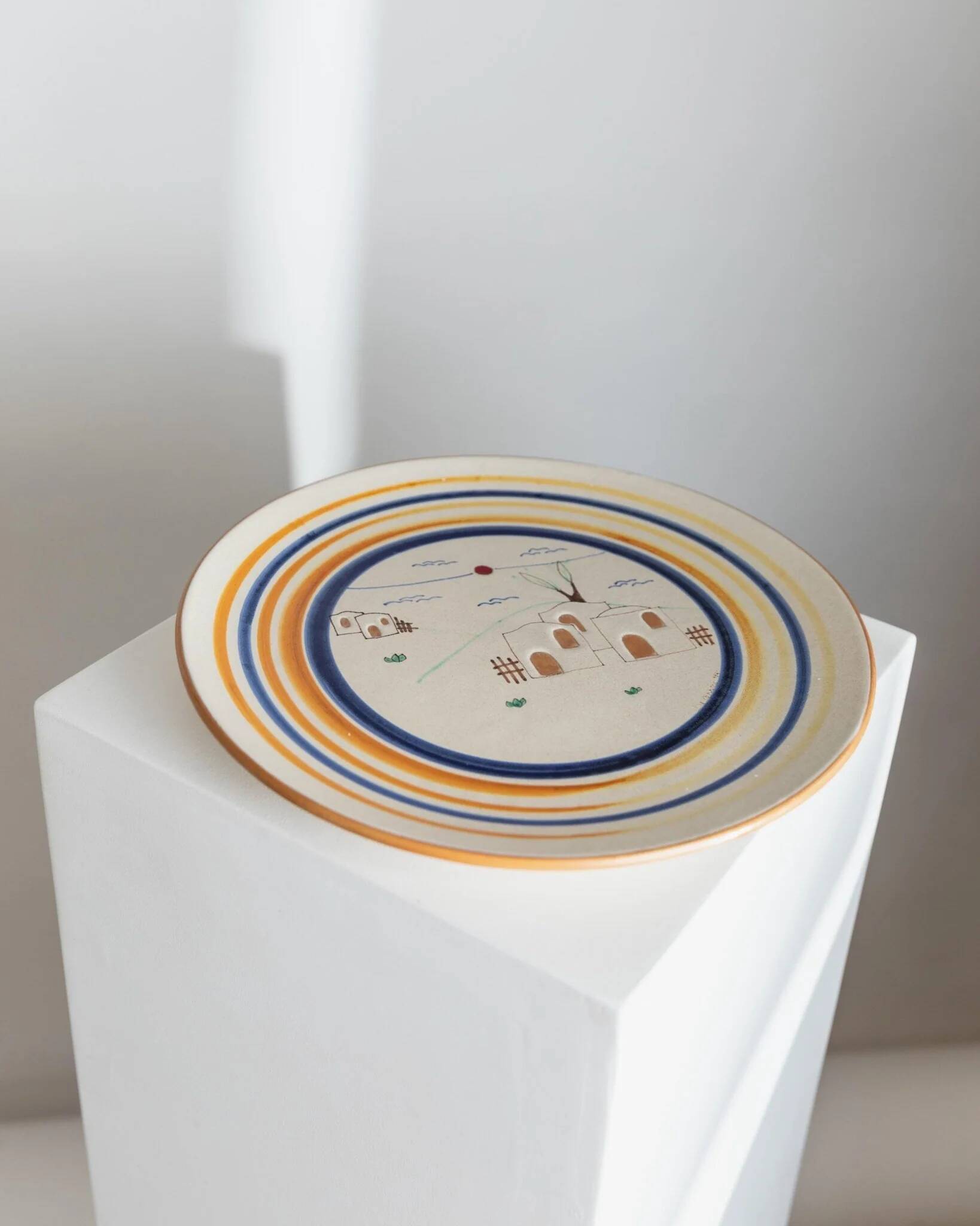 Cream Ceramic Wall Plate from Italy 1980s Studio Ceramics – Hand-Painted, Mid-Century Folk Art