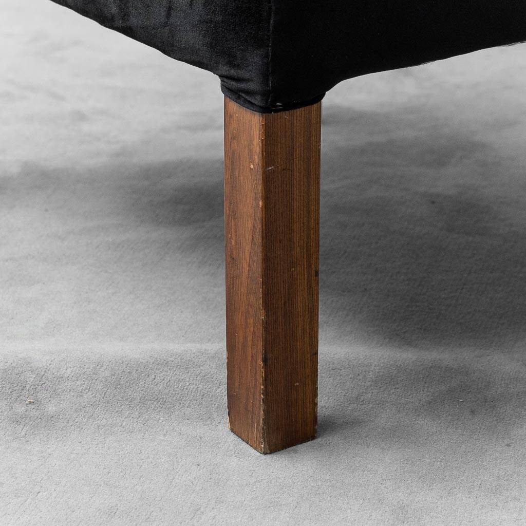 set di quattro sedie velluto legno anni '70 vintage modernariato