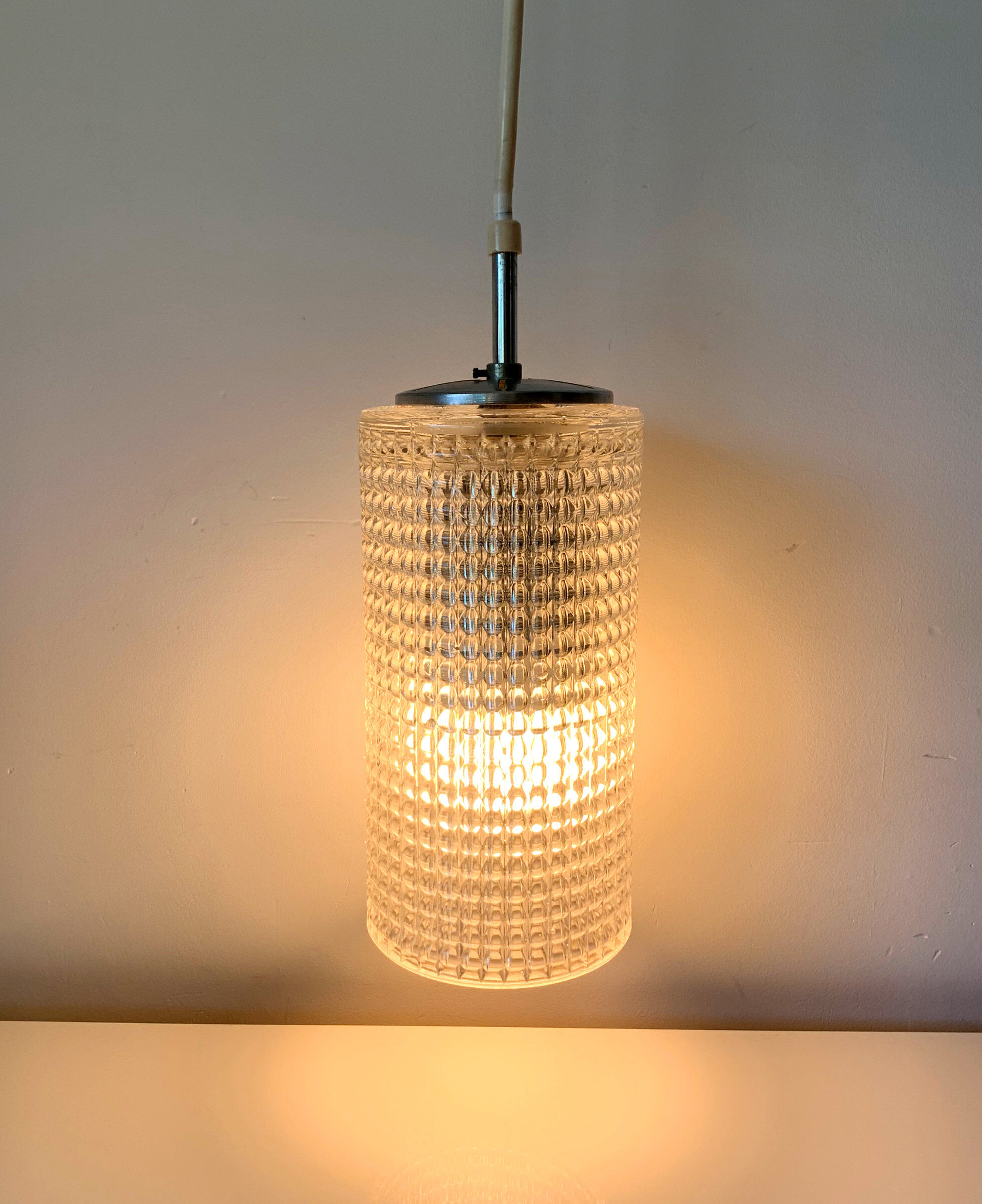 Textured glass vintage pendant light - 1960s