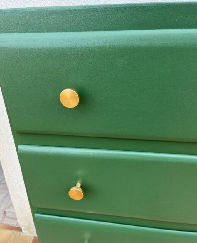 XXL vintage green chiffonier