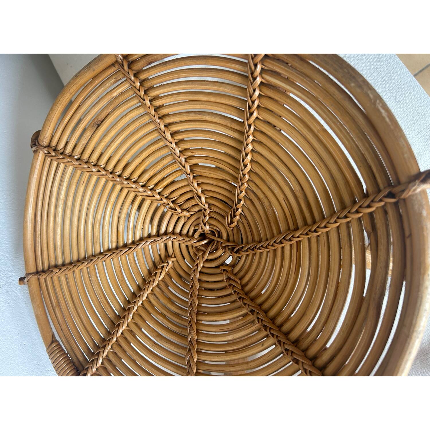 Set of 2 rattan stools