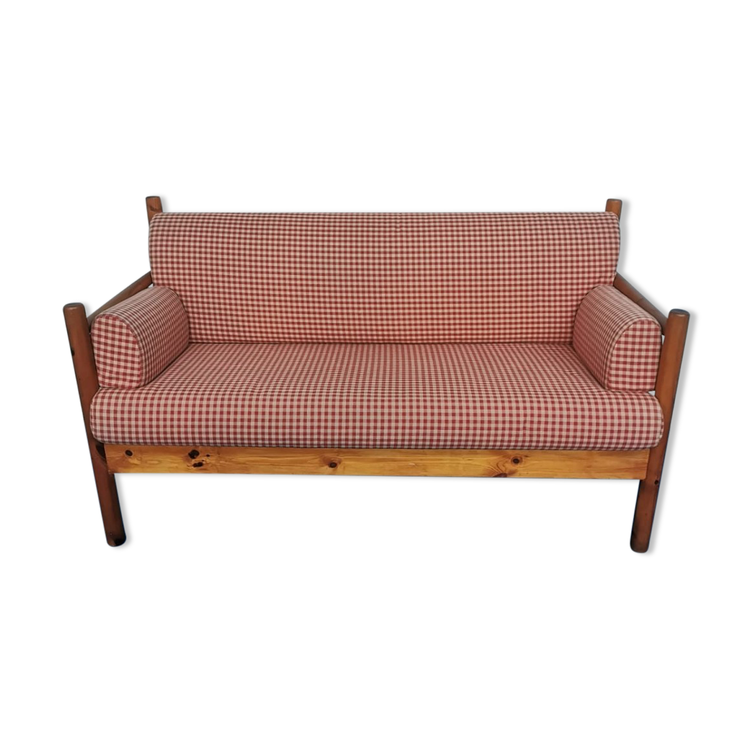 Bench in pine and gingham fabrics
