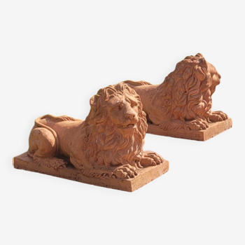 Pair of terracotta lions