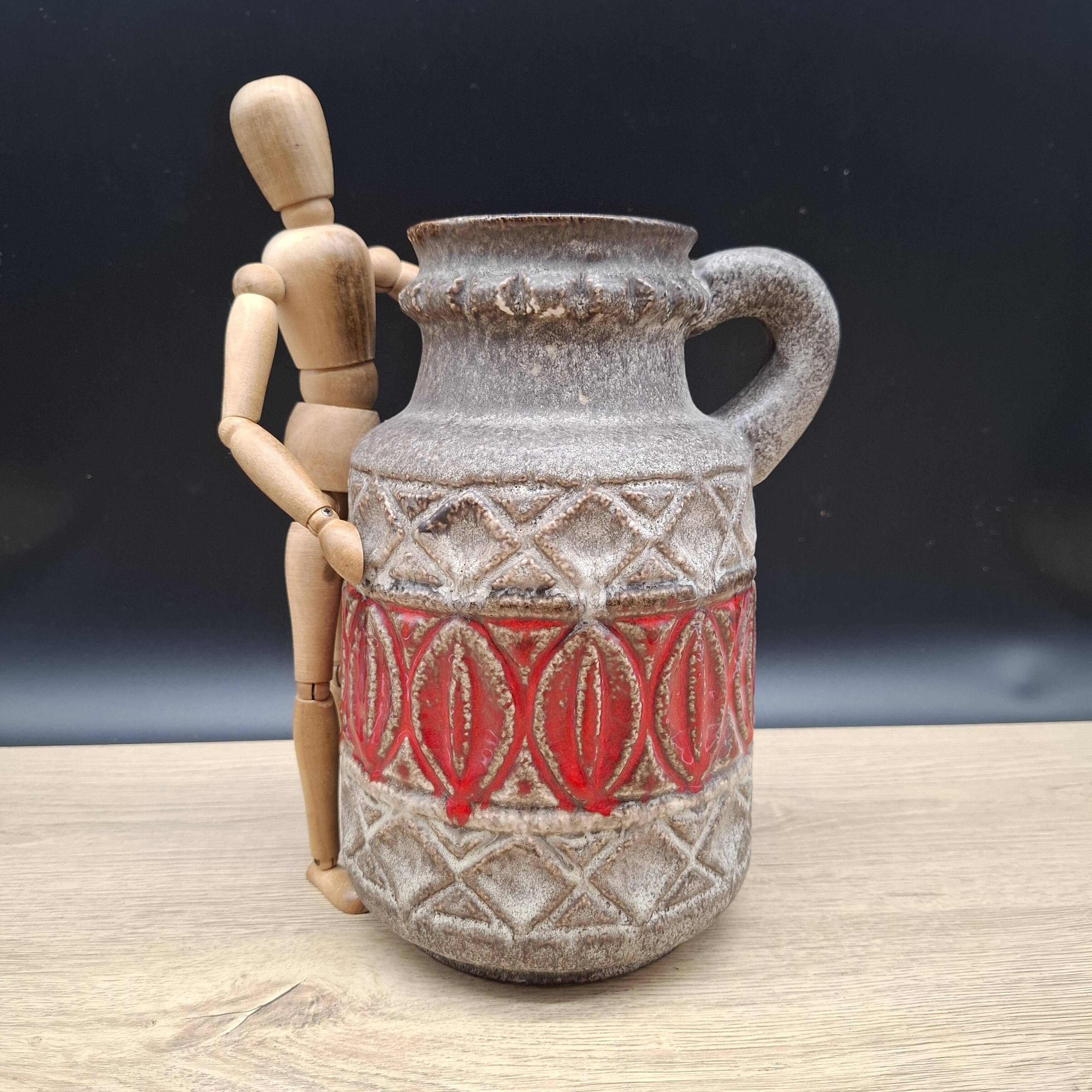 West Germany red vase 9325