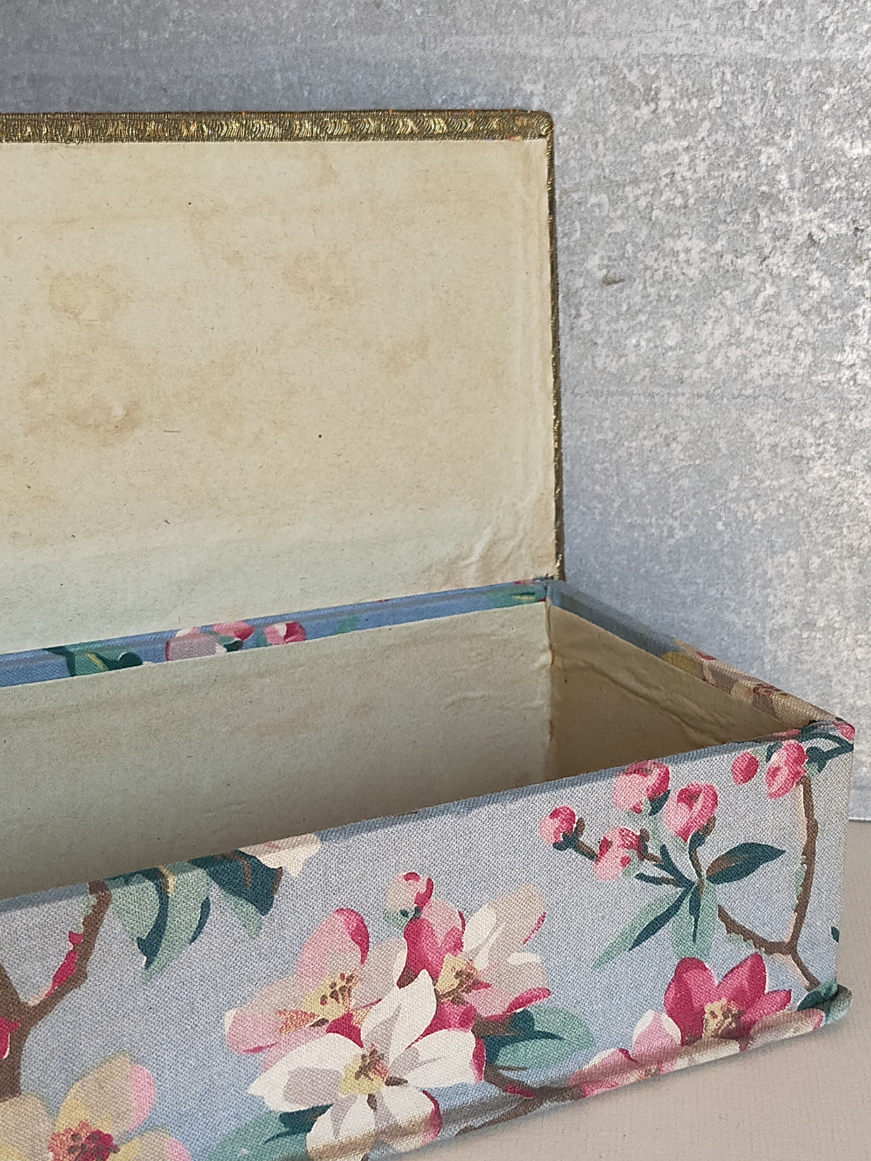 Ancient cherry blossom fabric box 1940