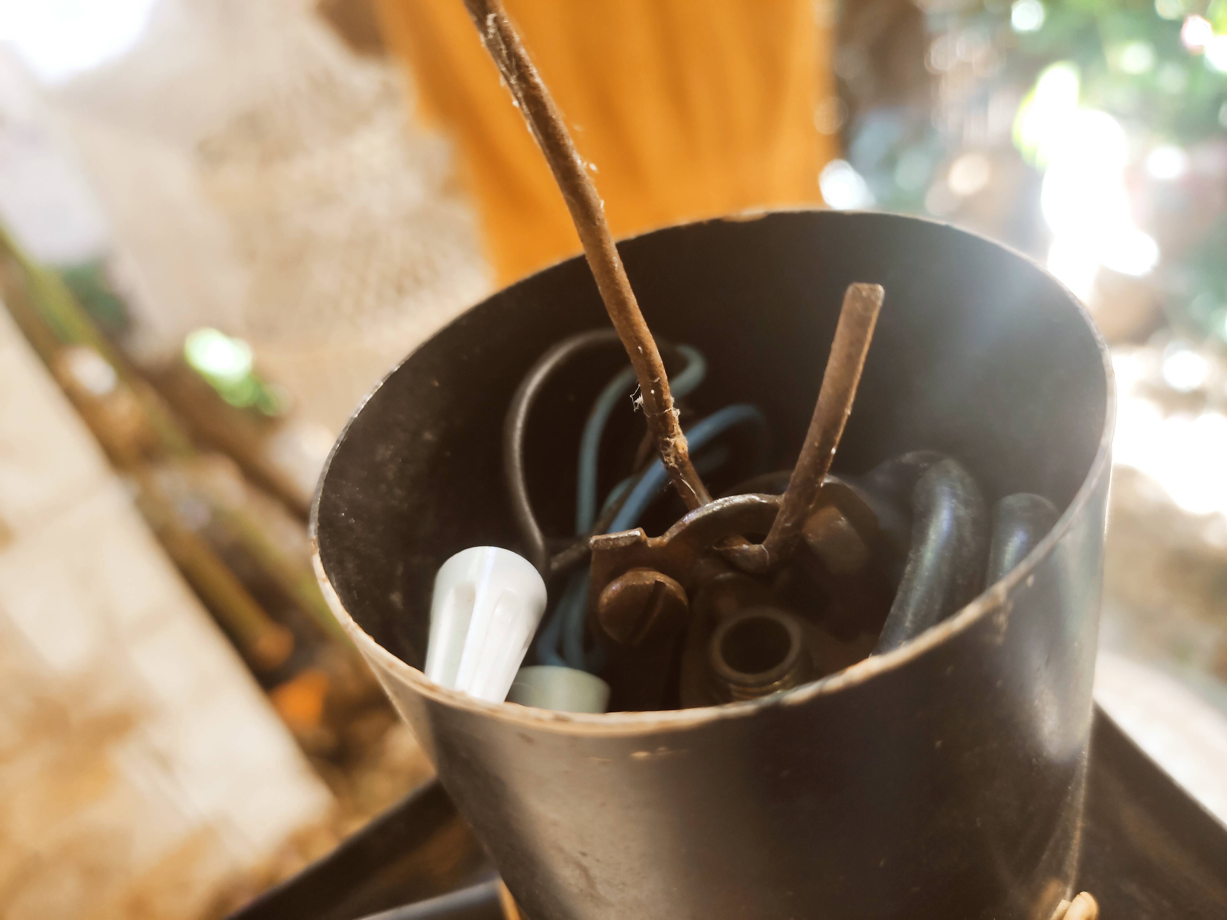Three-light waterfall chandelier