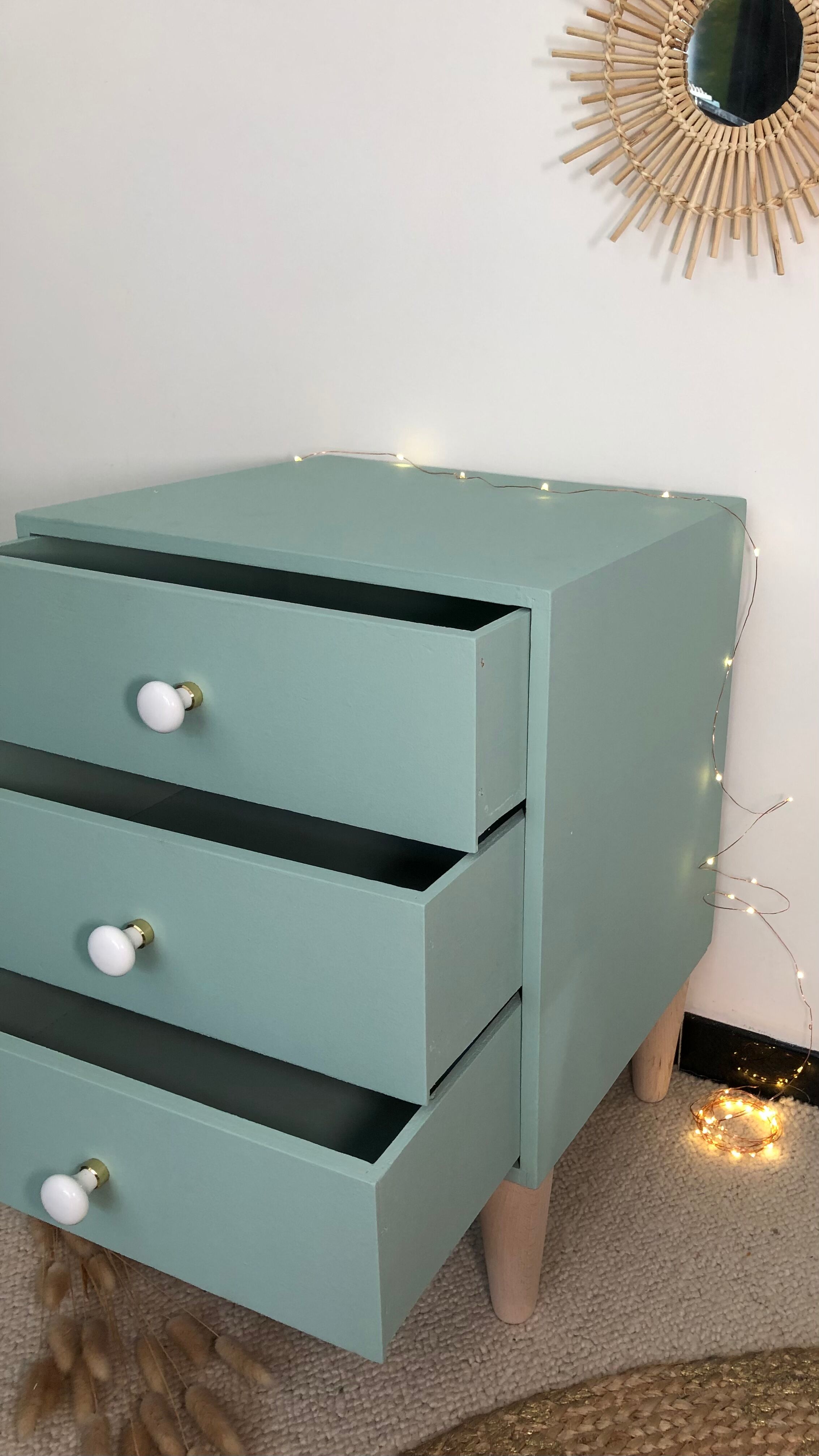 Vintage chest of drawers