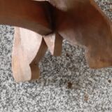 small bench rests feet