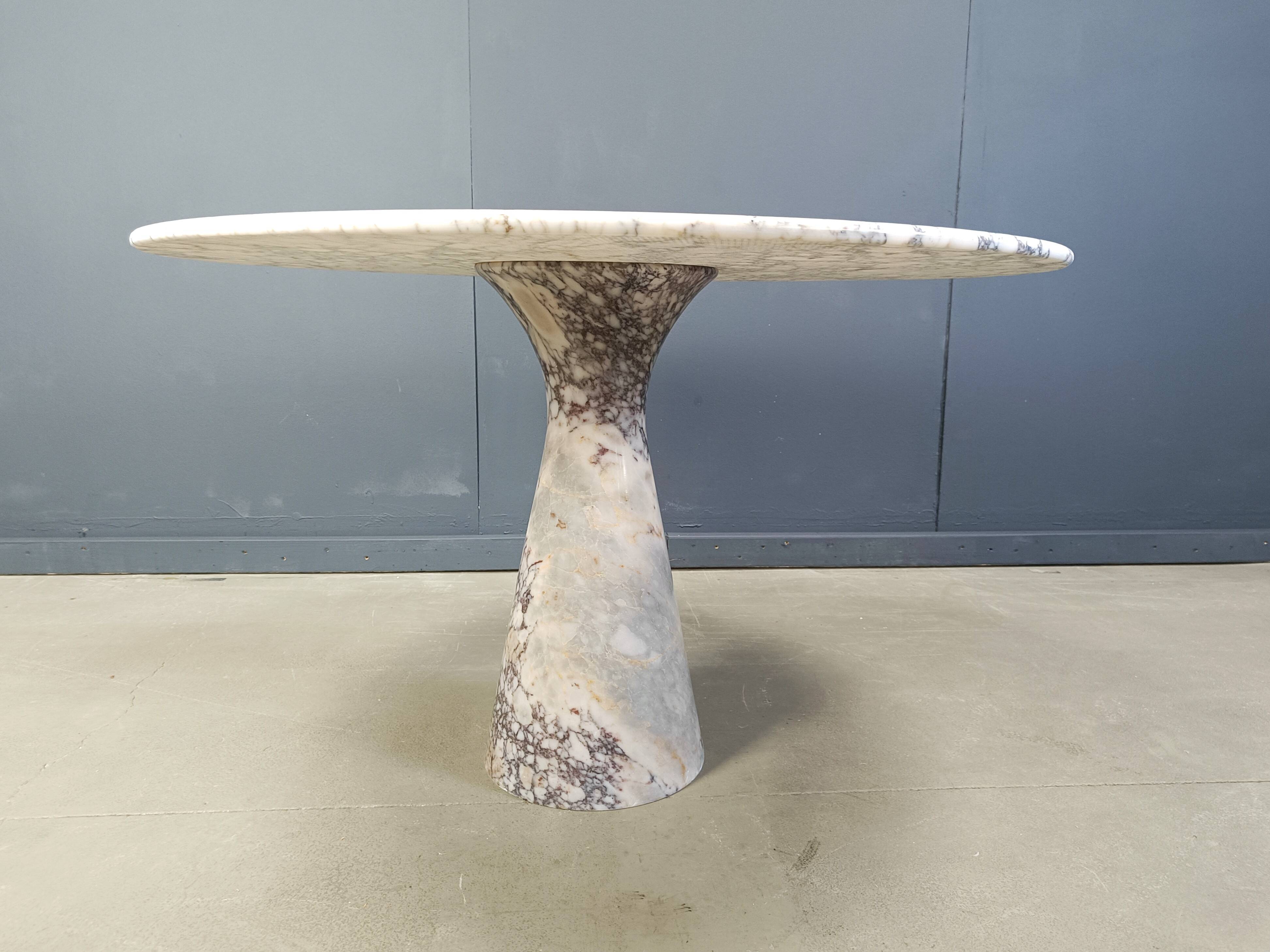 Vintage round marble dining table 1970s