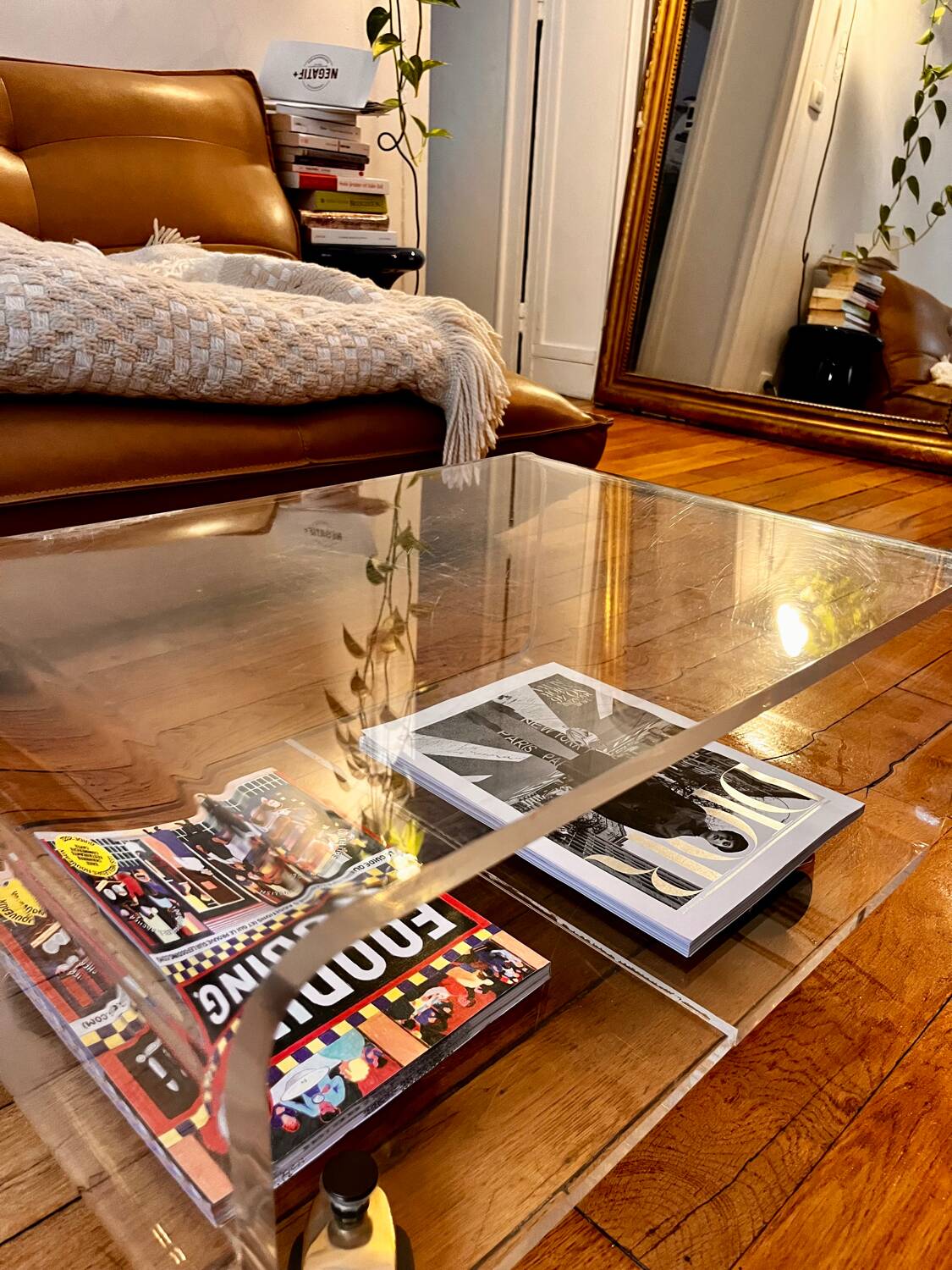Plexiglas coffee table marsh international