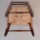 Chaise paillée d'enfant.