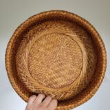 Round rattan basket