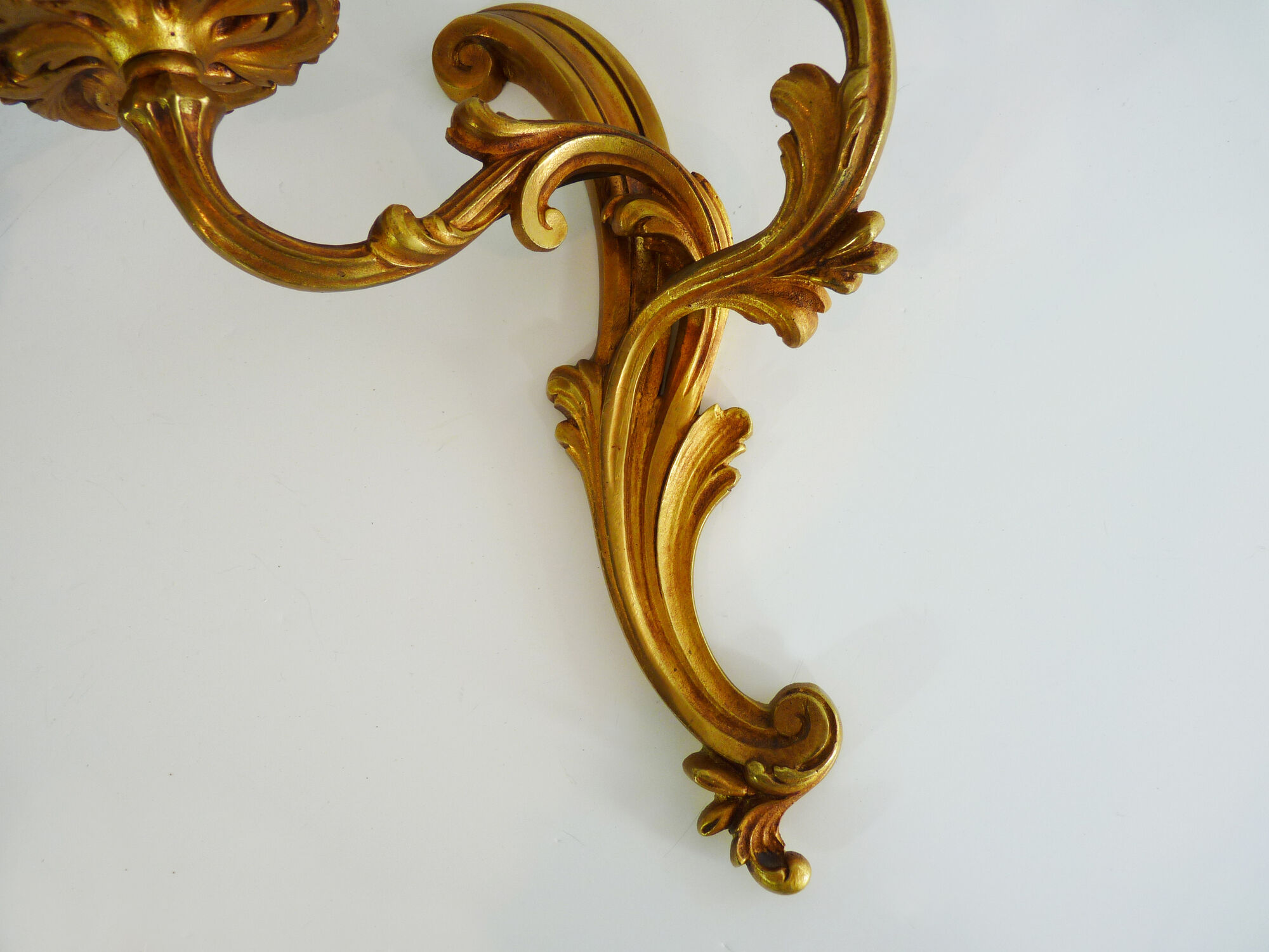 Former pair of double-light wall light in bronze or brass. Year 50 60