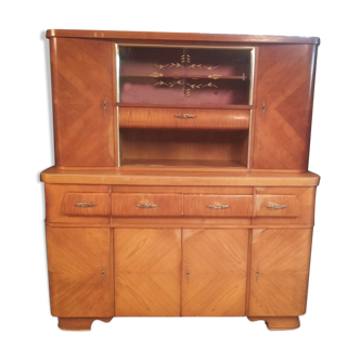 Buffet year 50 with showcase