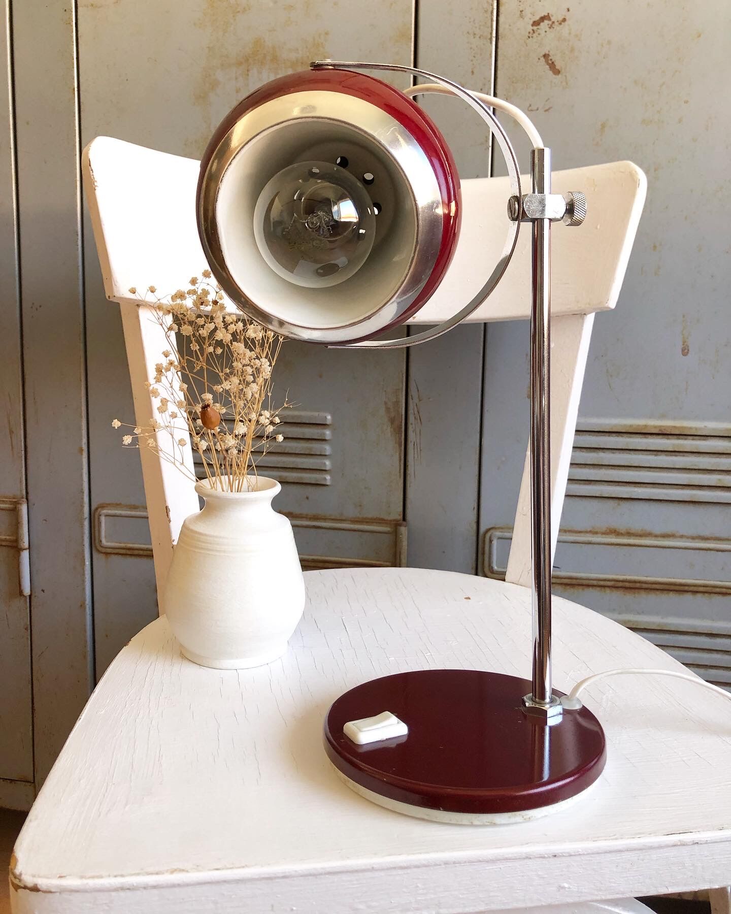 Eyeball lamp
