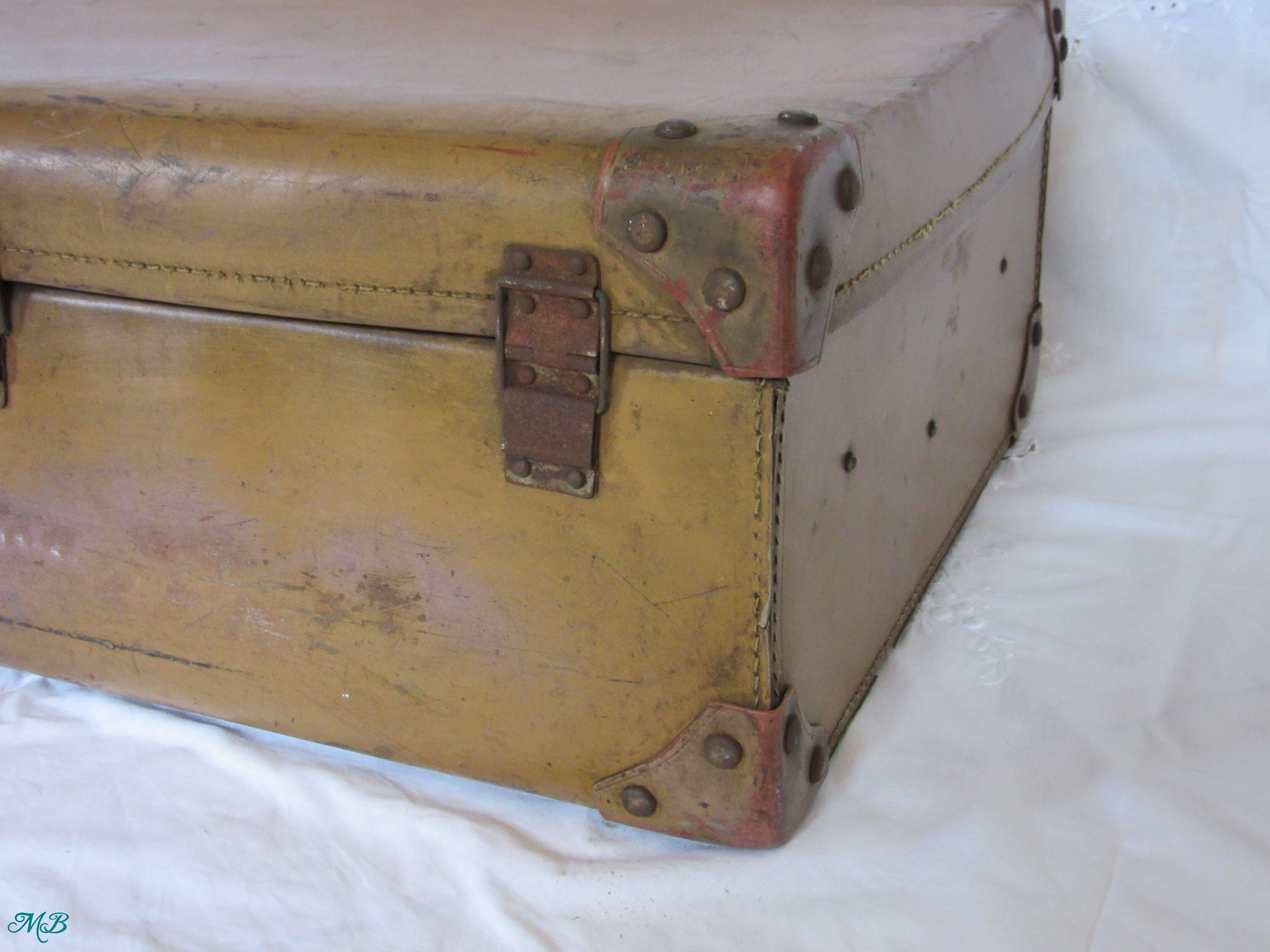 Valise ancienne