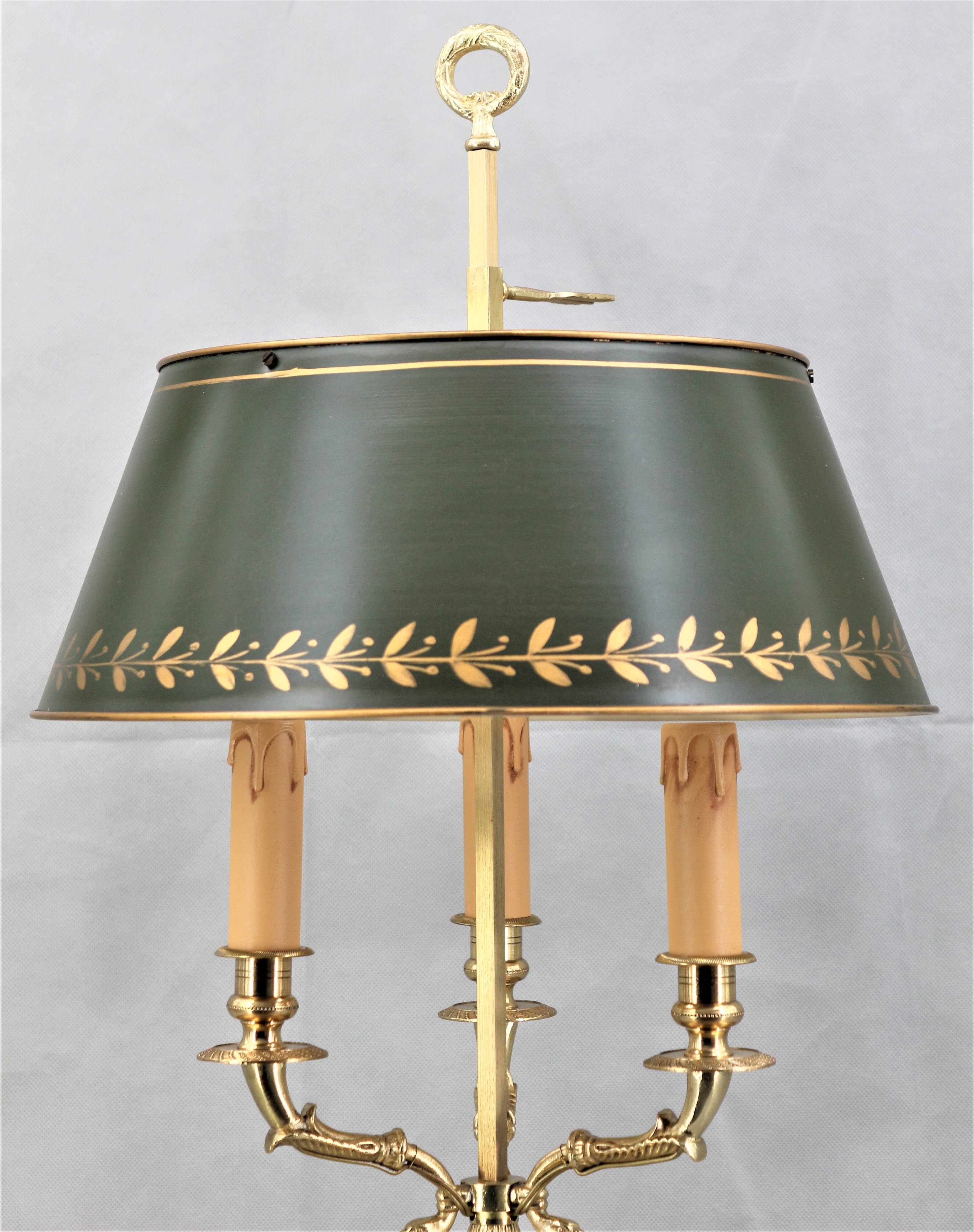 Empire style bronze hot water bottle lamp "Col de Cygnes"