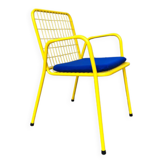 Vintage Emu rio chair, new paint