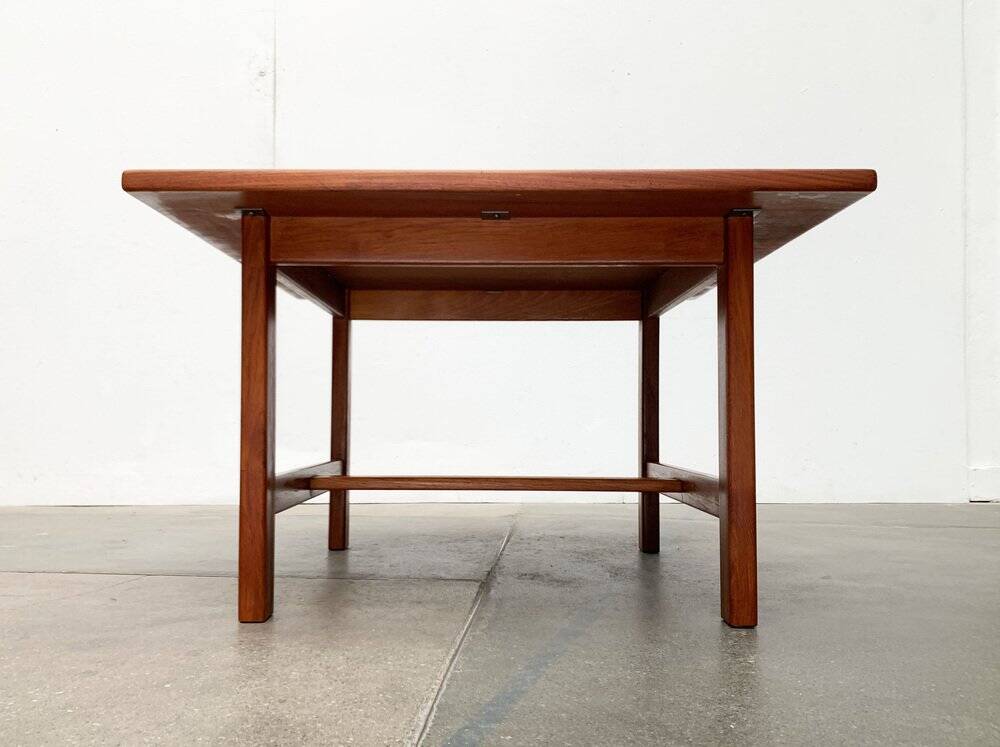 Mid-century Danish side table in teak by Kurt Østervig for Kp Møbler, 1960s