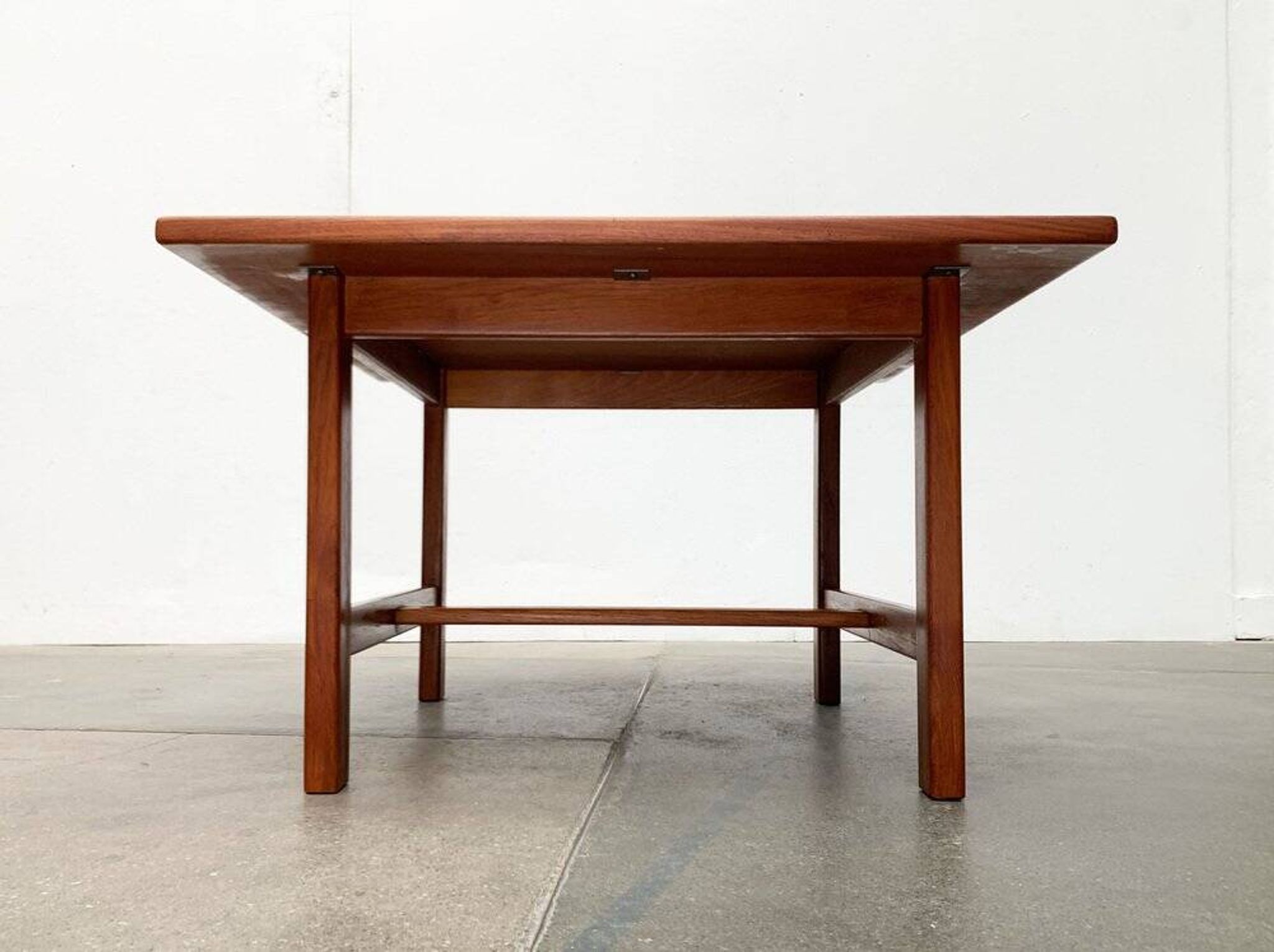 Mid-century Danish side table in teak by Kurt Østervig for Kp Møbler, 1960s