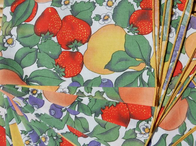 12 Serviettes de tables motifs fruits
