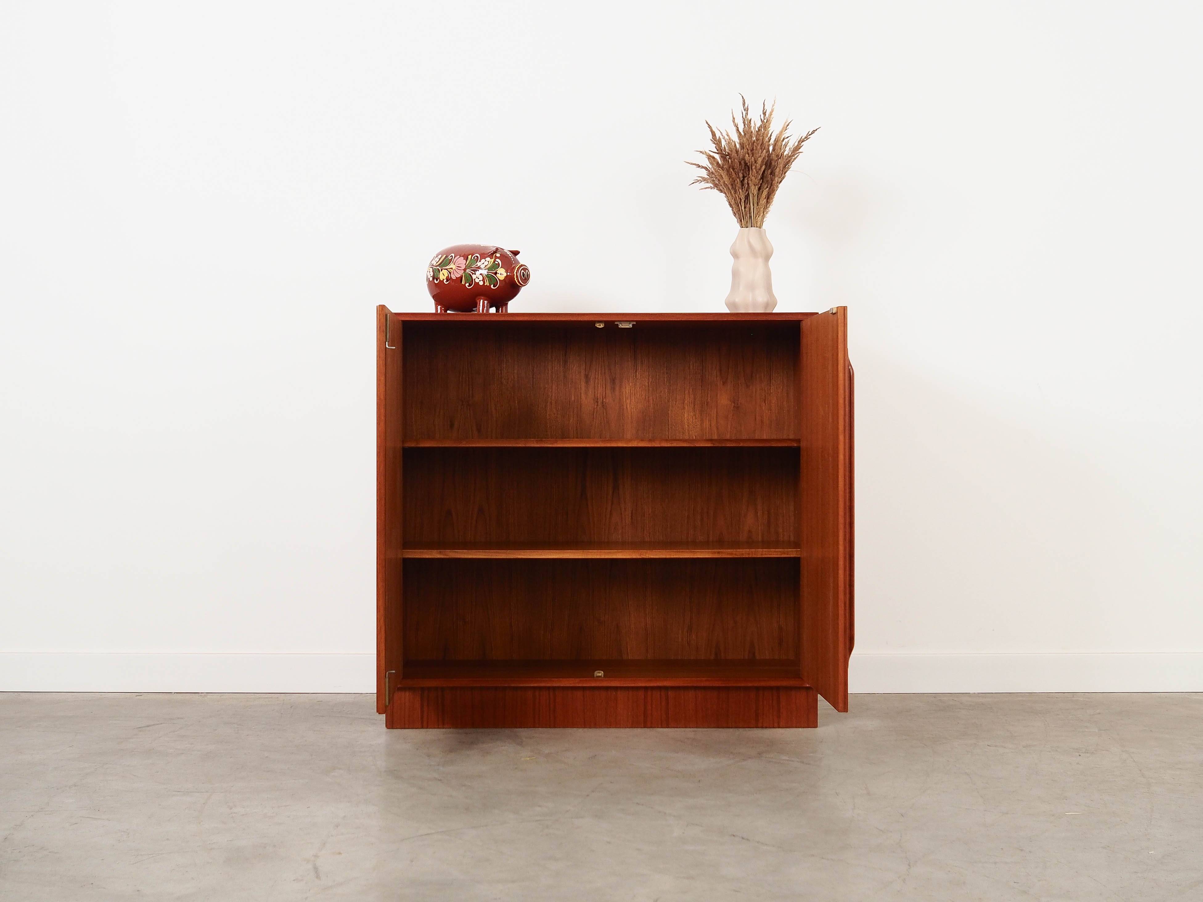 Teak cabinet, German design, 1970s, manufactured by RT Möbel