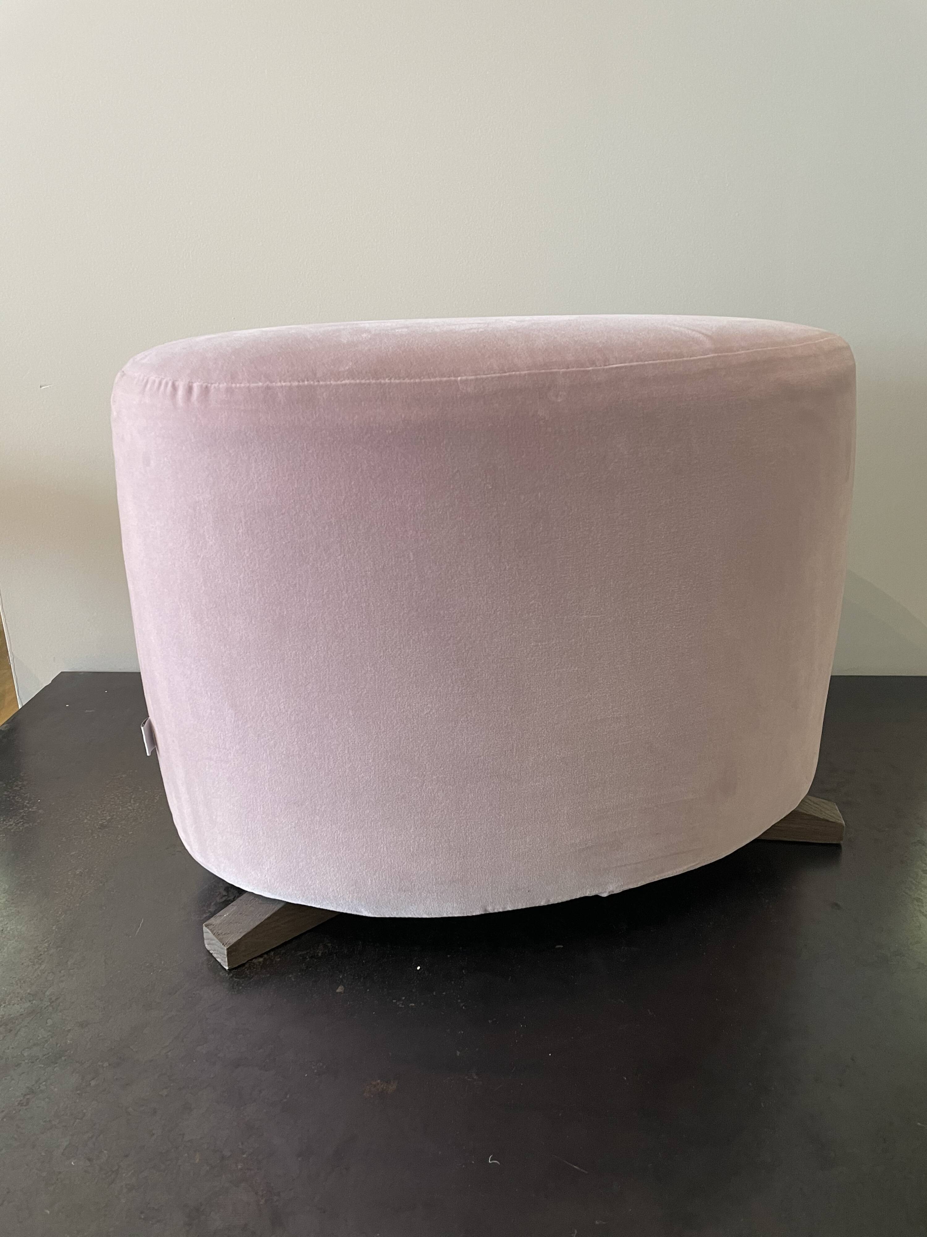 Maxalto pink velvet pouf