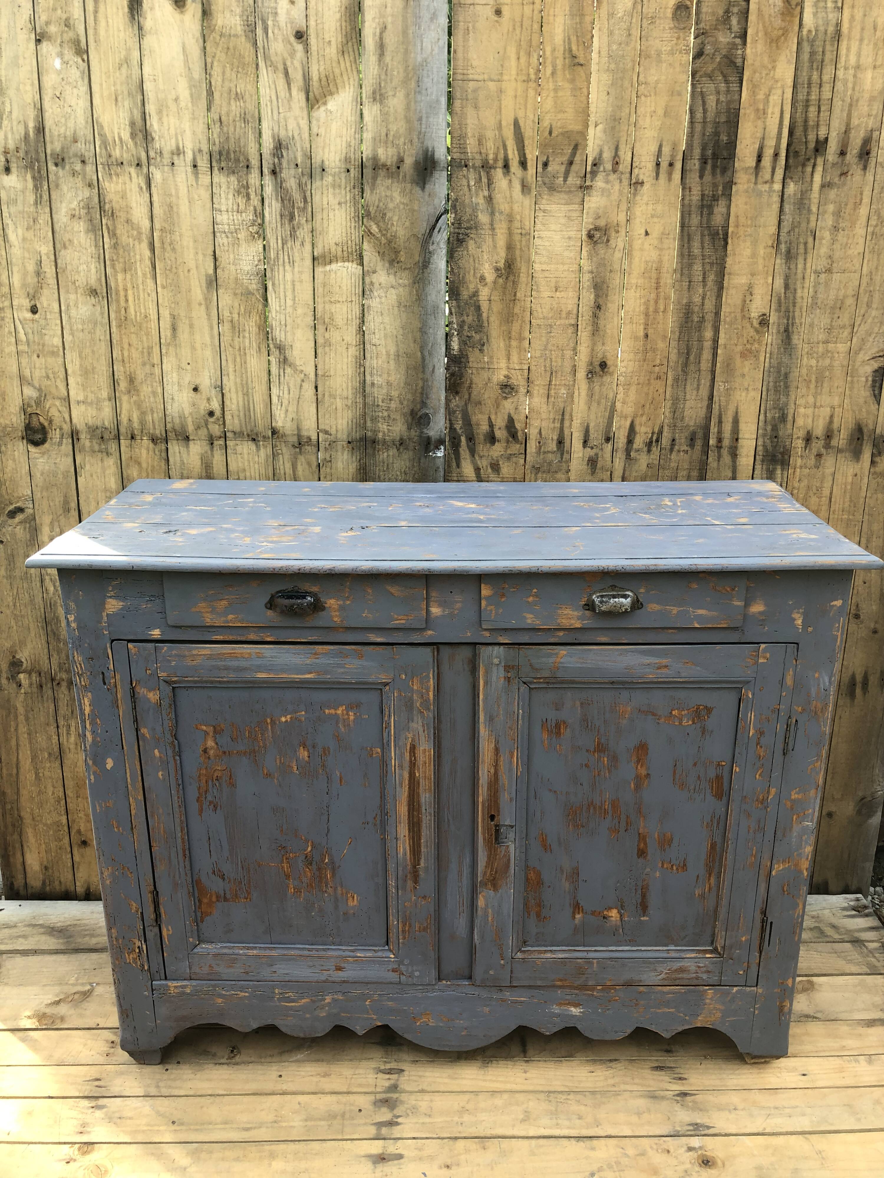 Low sideboard in solid wood