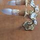 Anciennes appliques en bronze et cristal