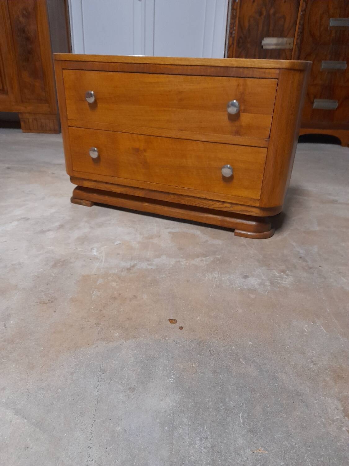 Small solid oak chest of drawers