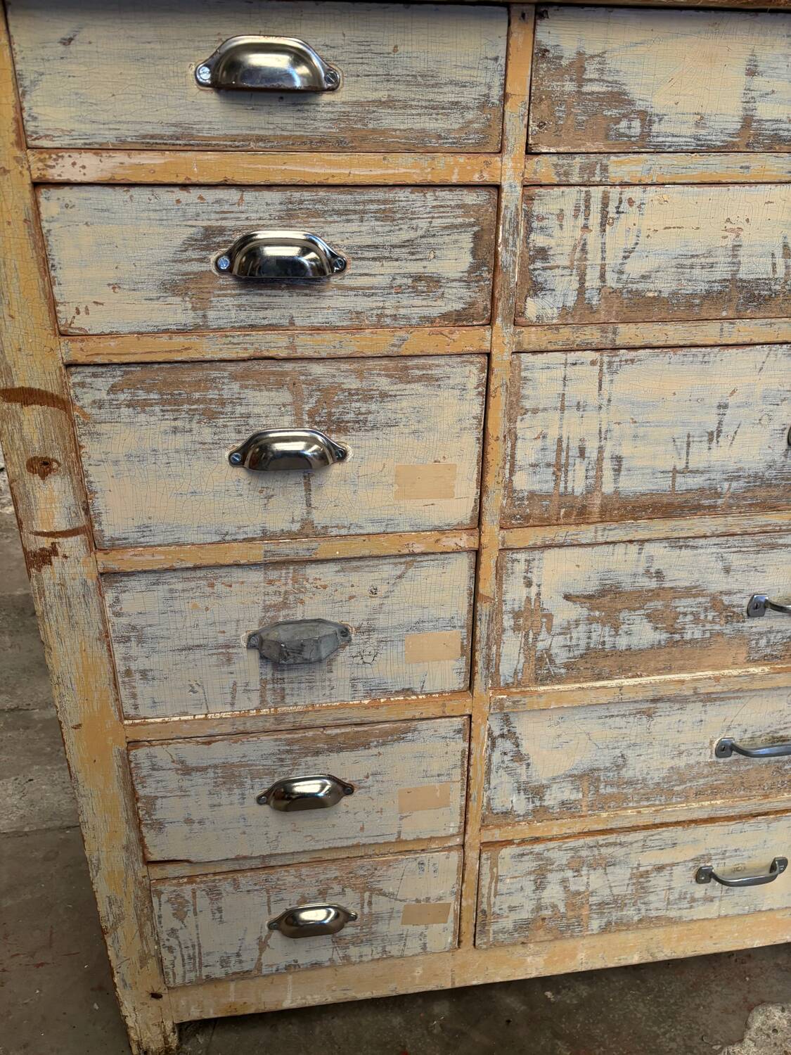 Trade furniture