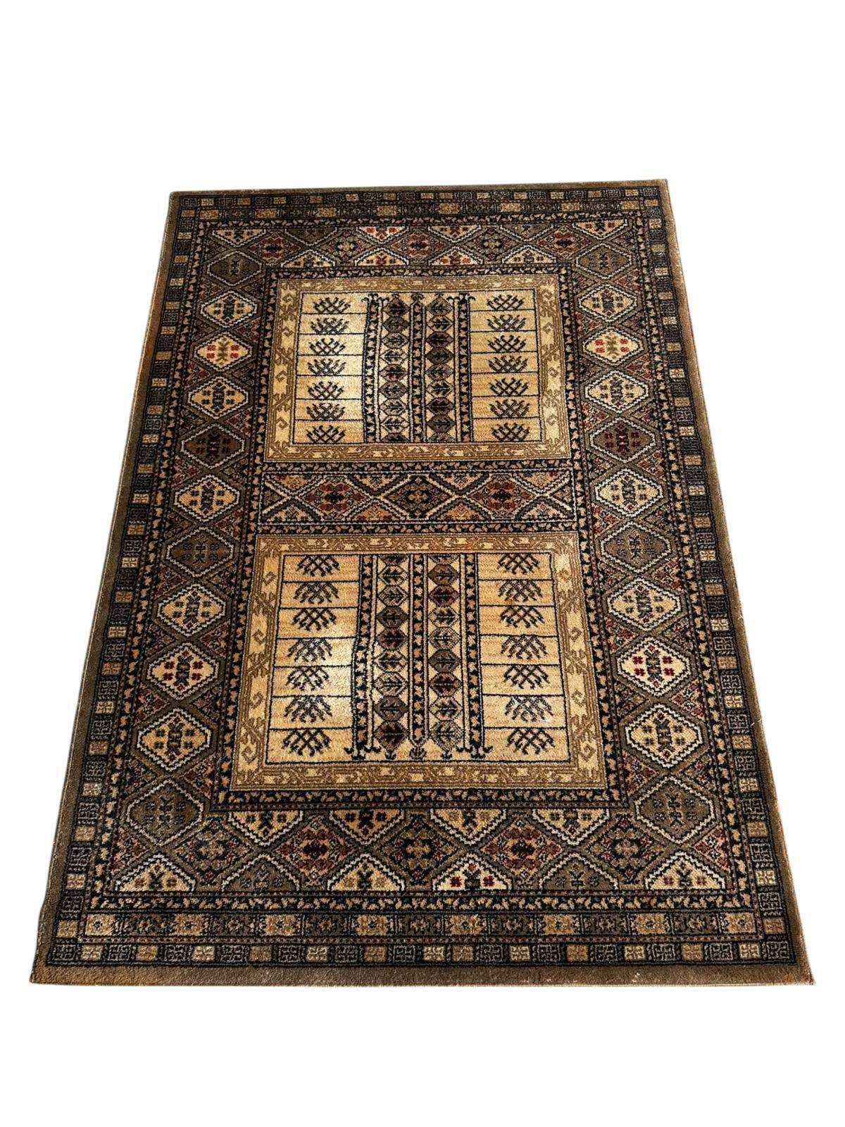 Oriental-style wool rug 200cm x 140cm