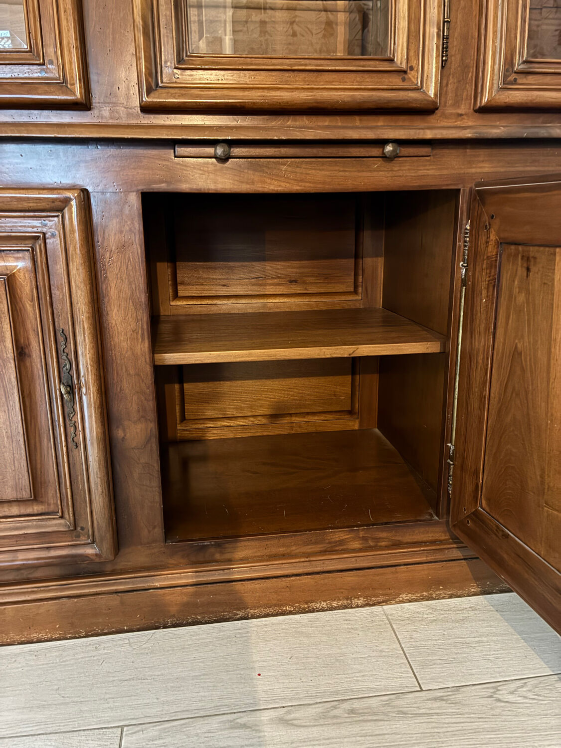 Library with 3 doors, Louis Philippe in French walnut.