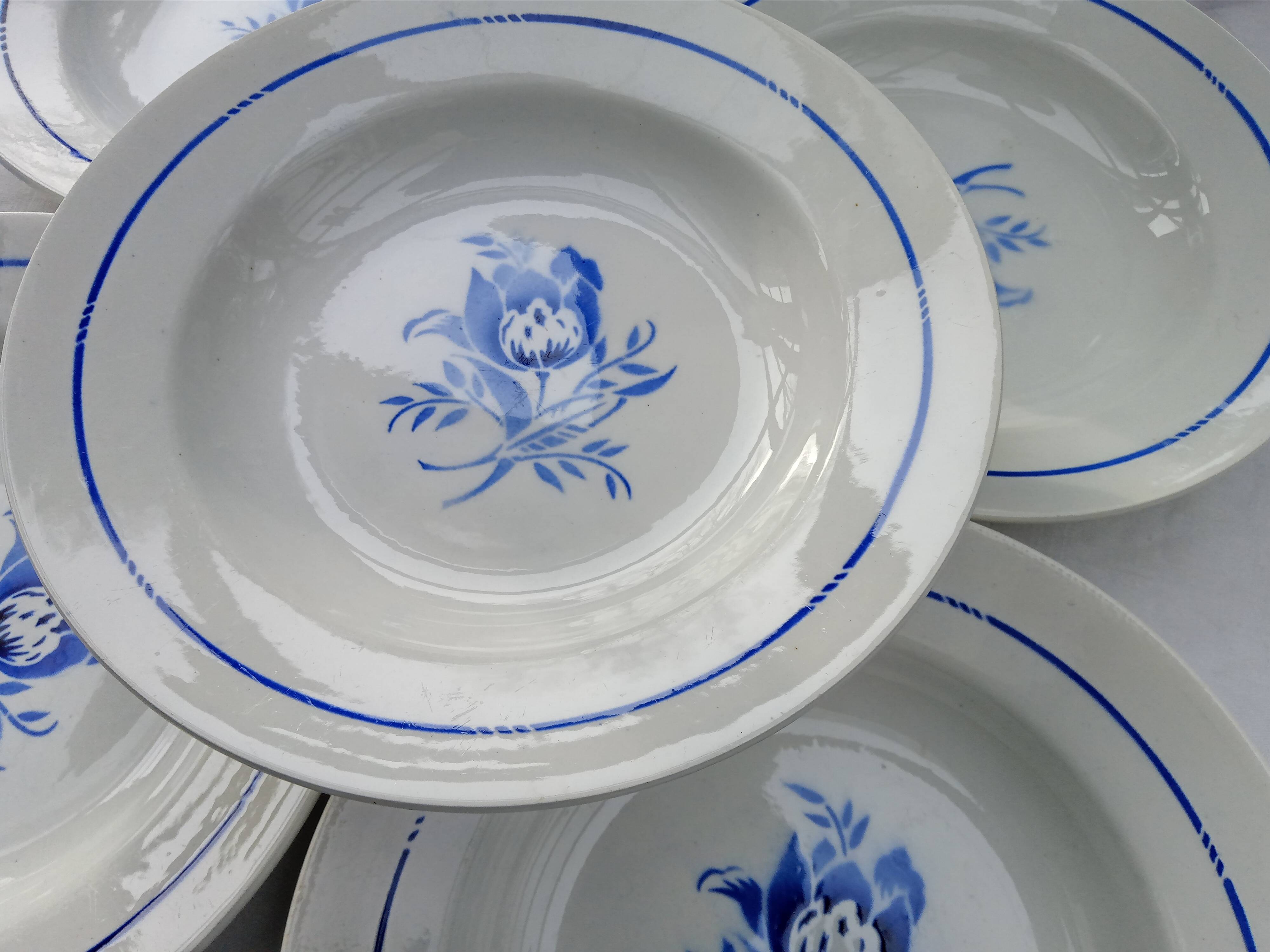 6 St Amand soup plates
