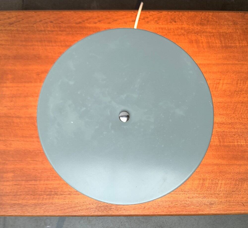 Minimalist table lamp model RV-41 Hungarian mid-century CCCP by Szarvasi Vas-Fémipari, 1960s