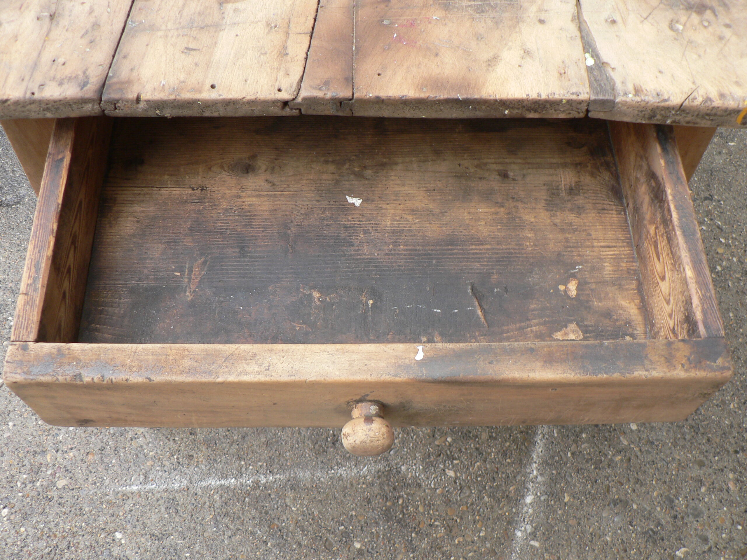 Farm drawer table