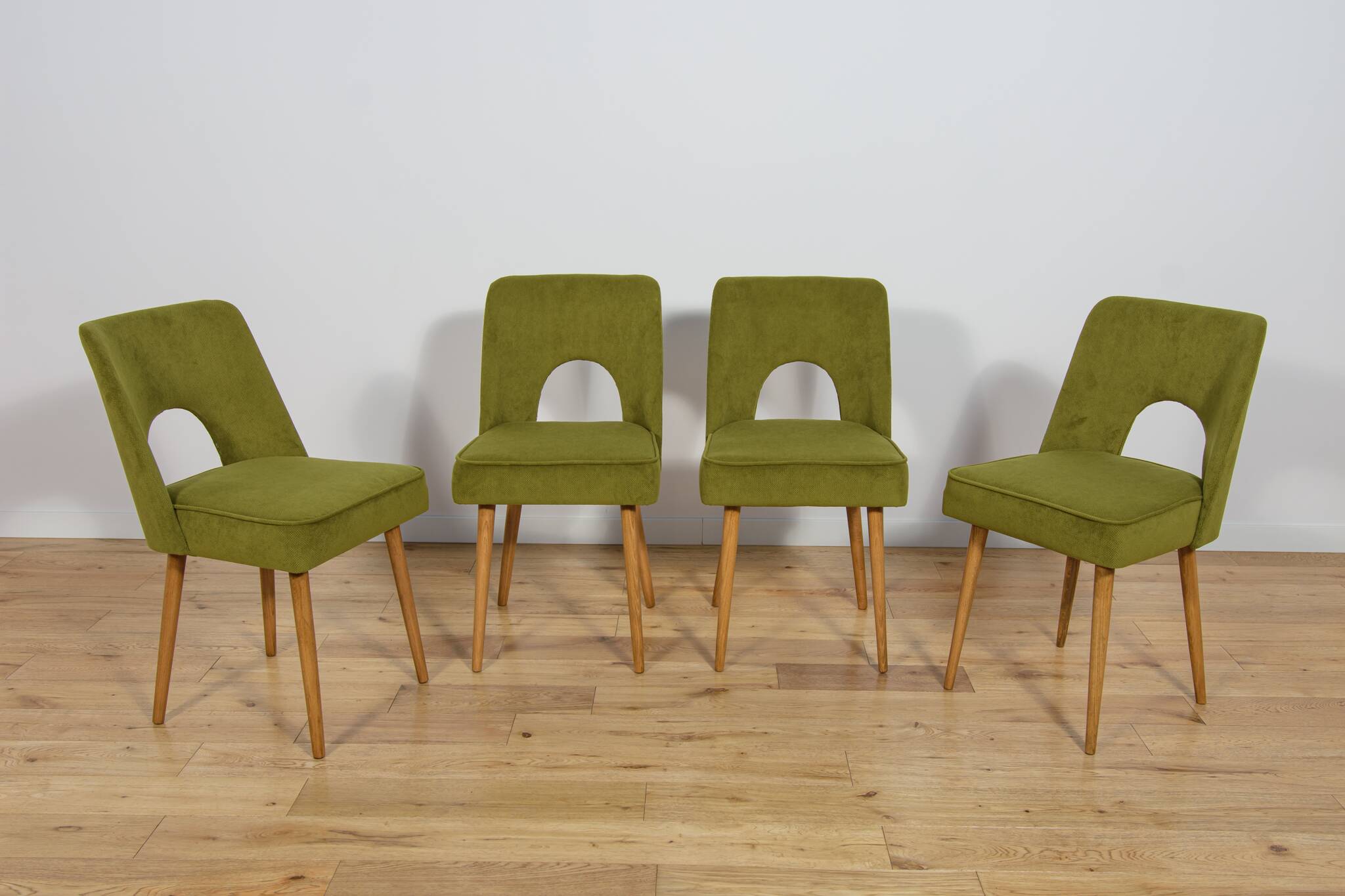 Shell Chairs from Bydgoszcz Furniture Factory, Poland, 1960s, Set of 4