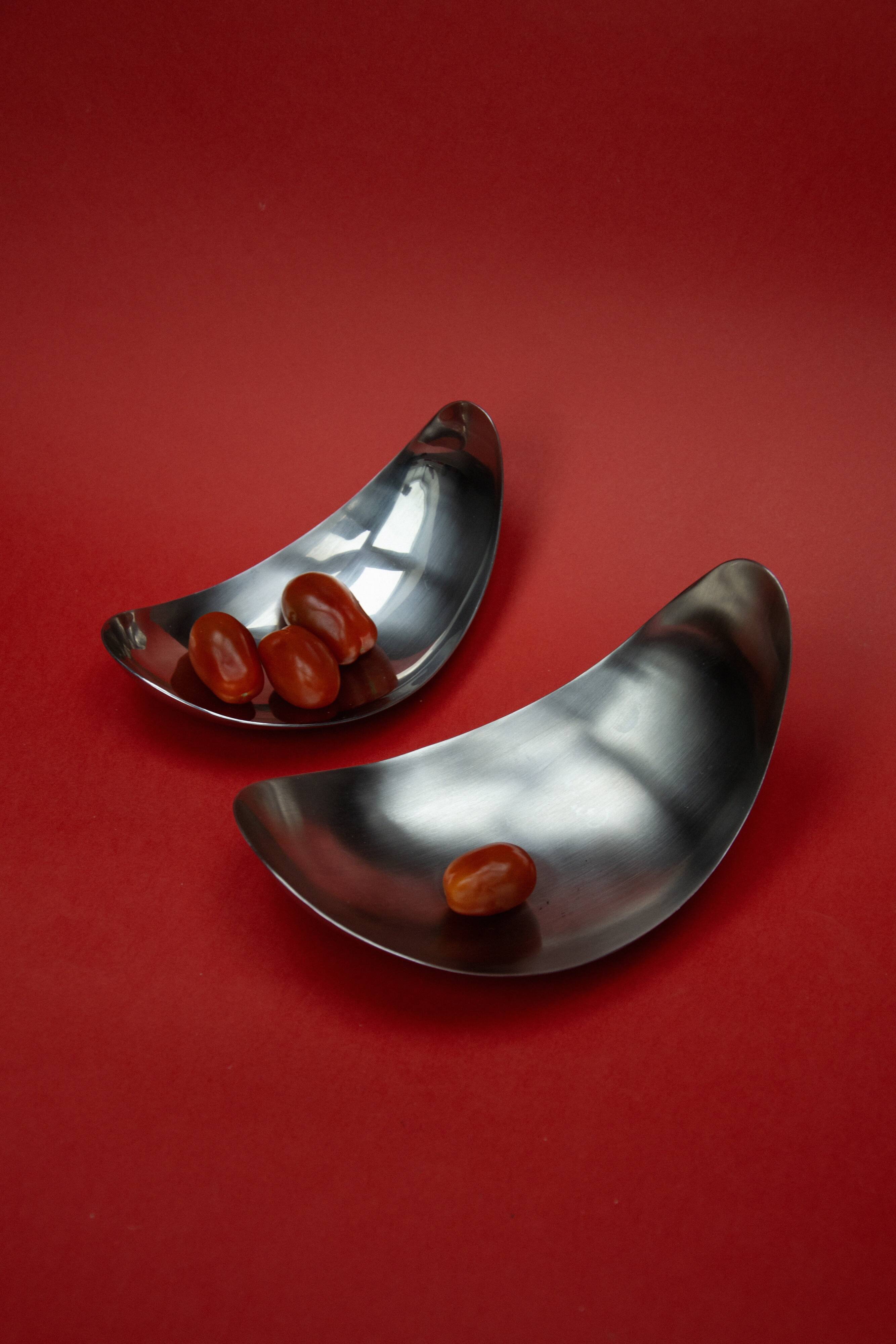 Set of 2 "Leaf" bowls by Helle Damkjær for Georg Jensen