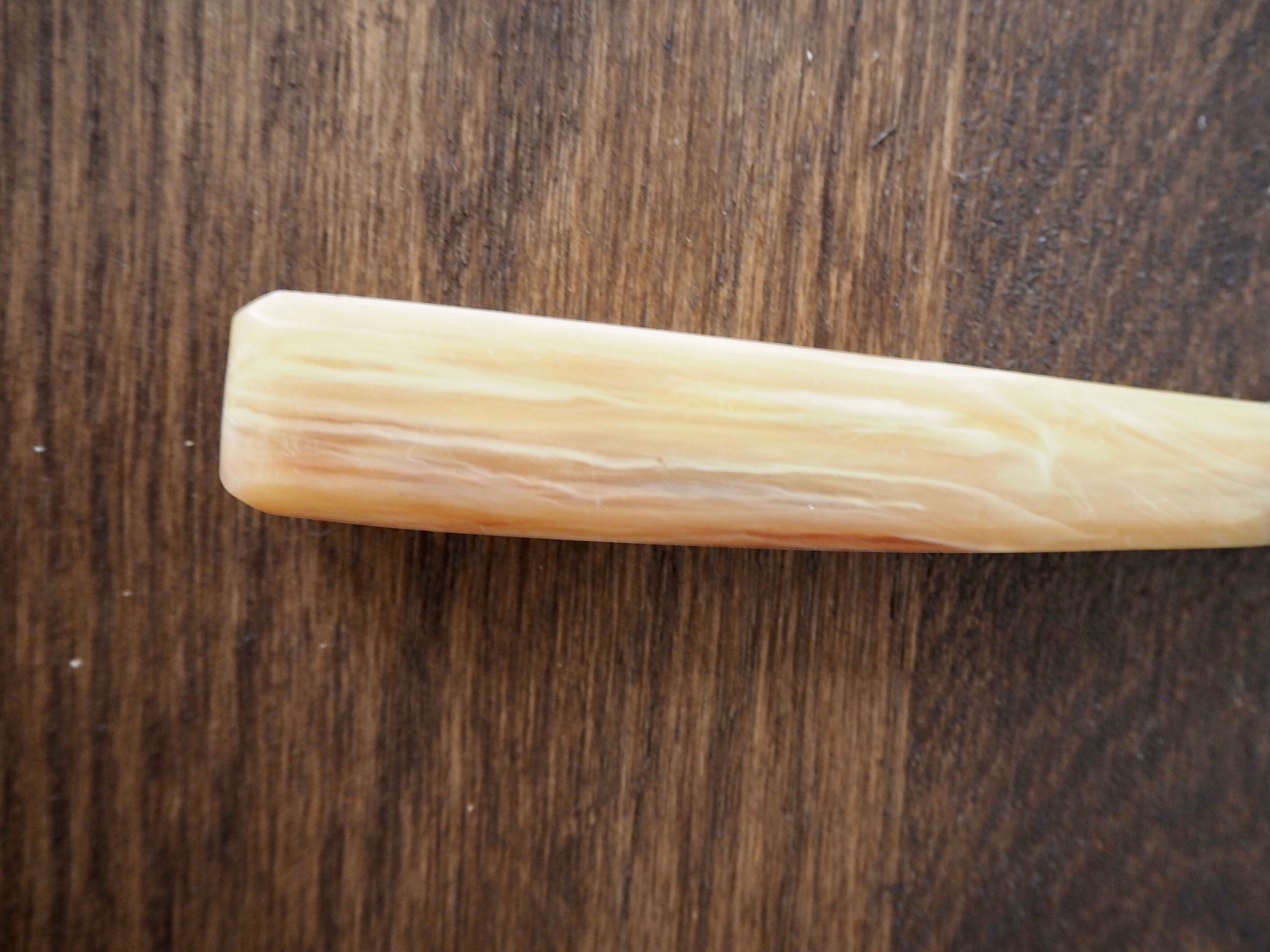 Set of 8 knives with horn handle