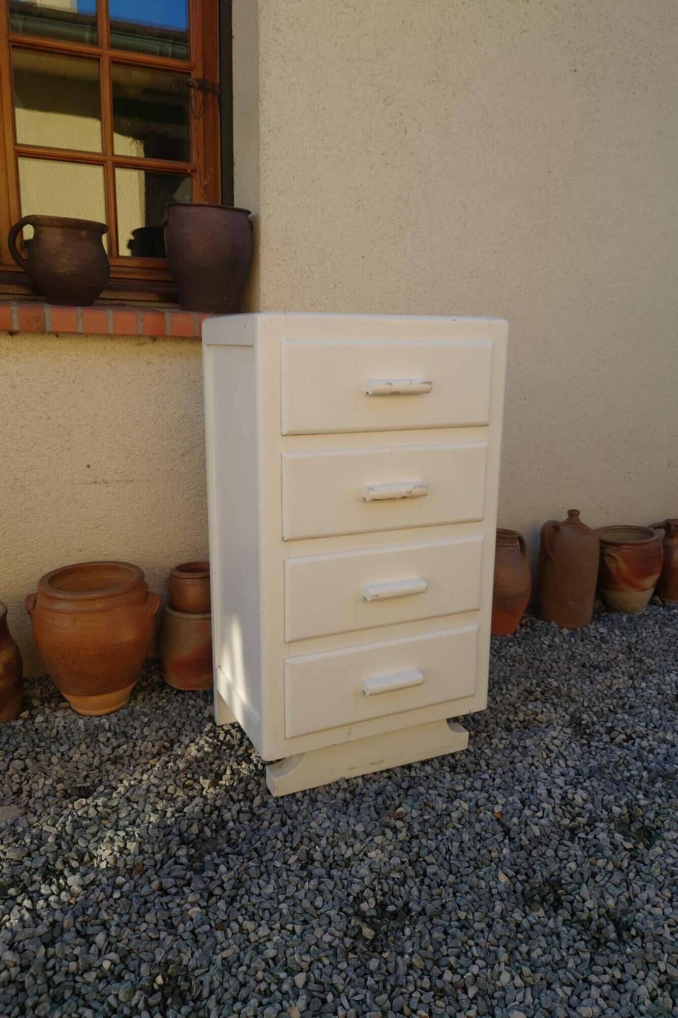 Art Deco chest of drawers in white painted wood with 4 drawers