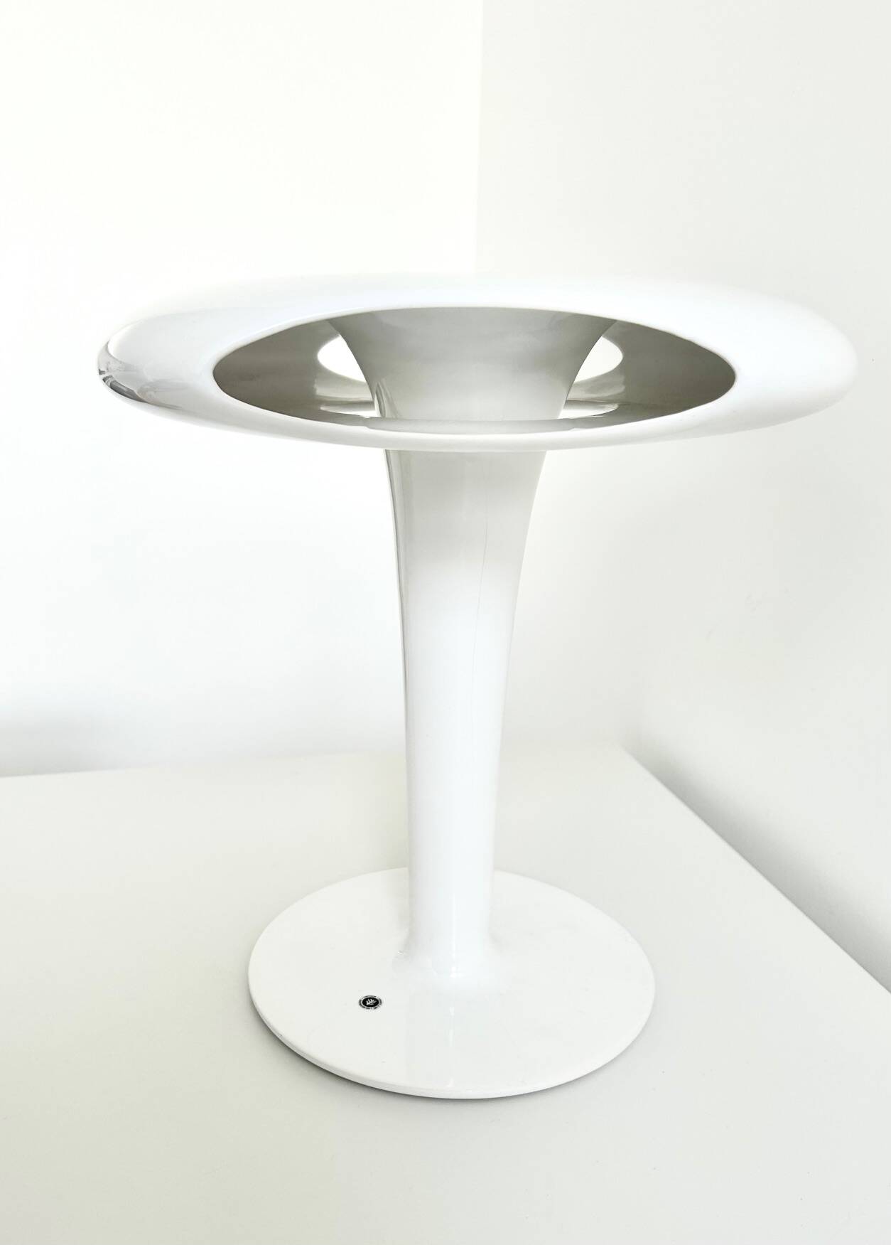 Vase " Sci Fi " par Marc Newson pour Cor Unum, 1993