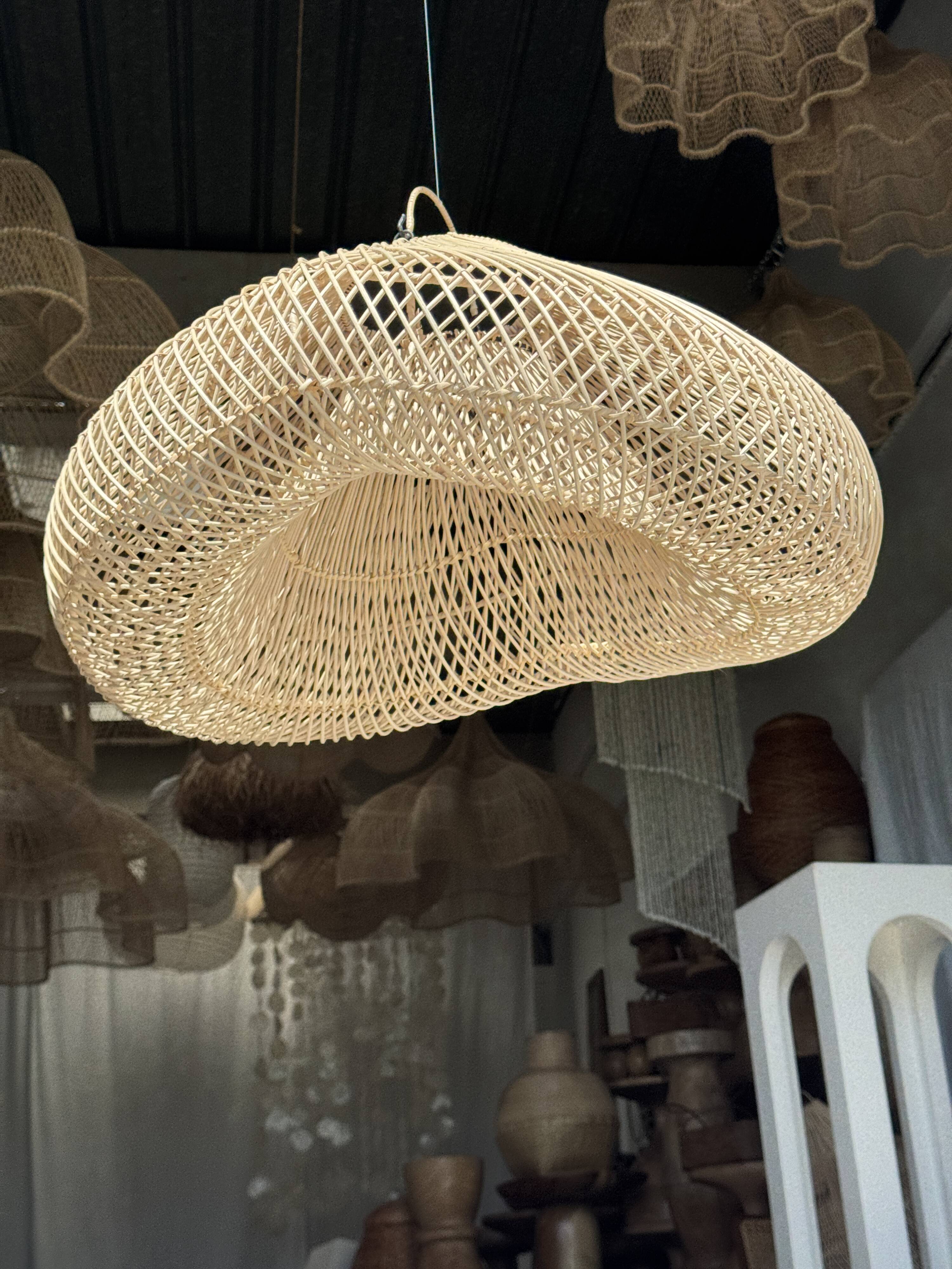 Suspension or rattan lampshade in the shape of a cloud or flattened bubble D60 H35