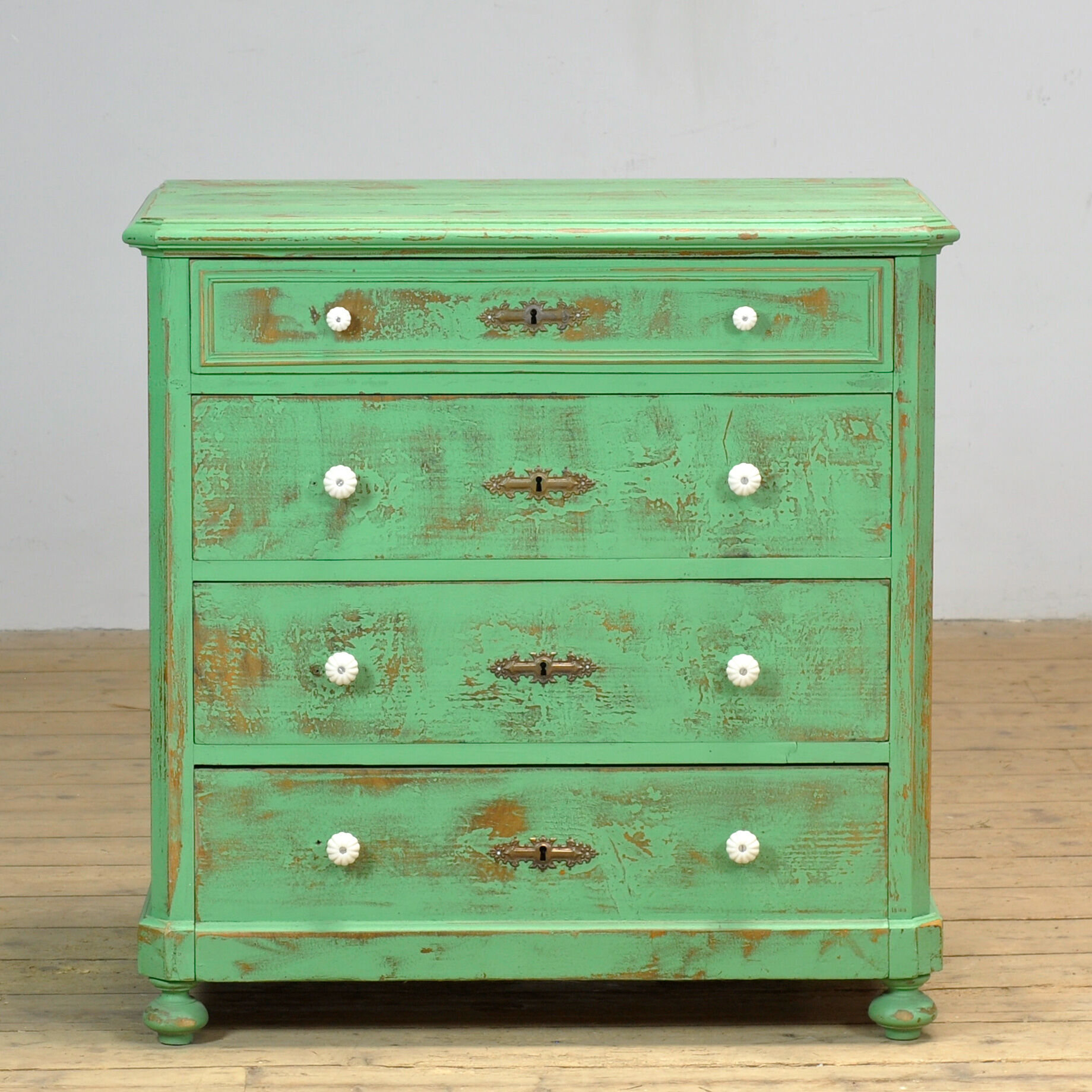 Commode en pin, vers 1910