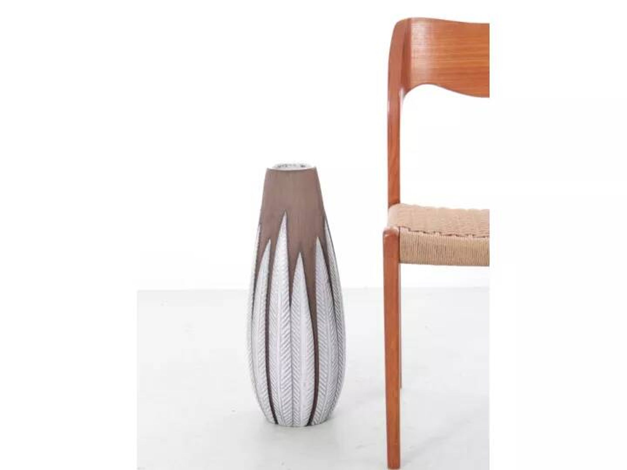 Vase scandinave en grès émaillé modèle Paprika H 52 cm