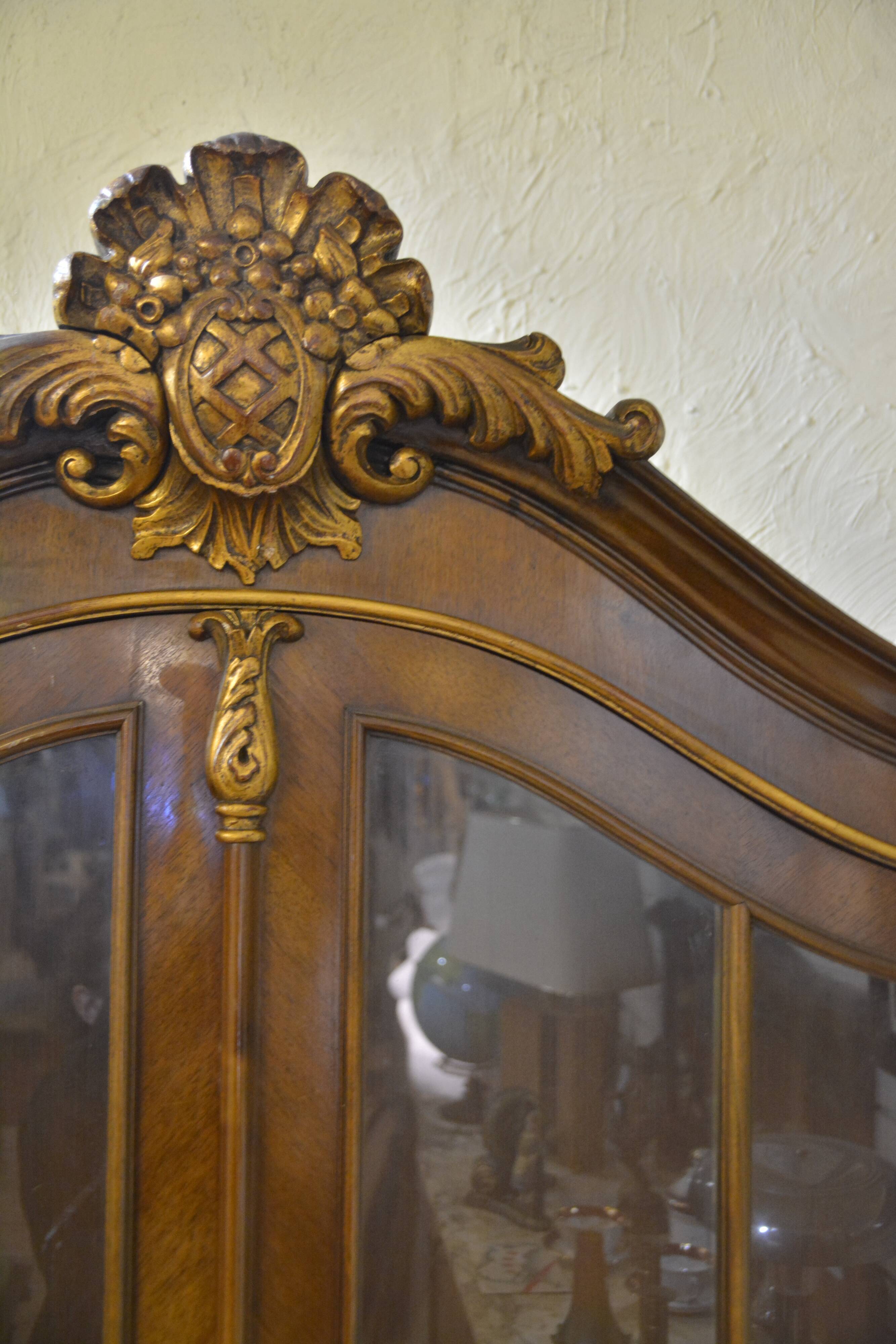 Vitrine arbalète