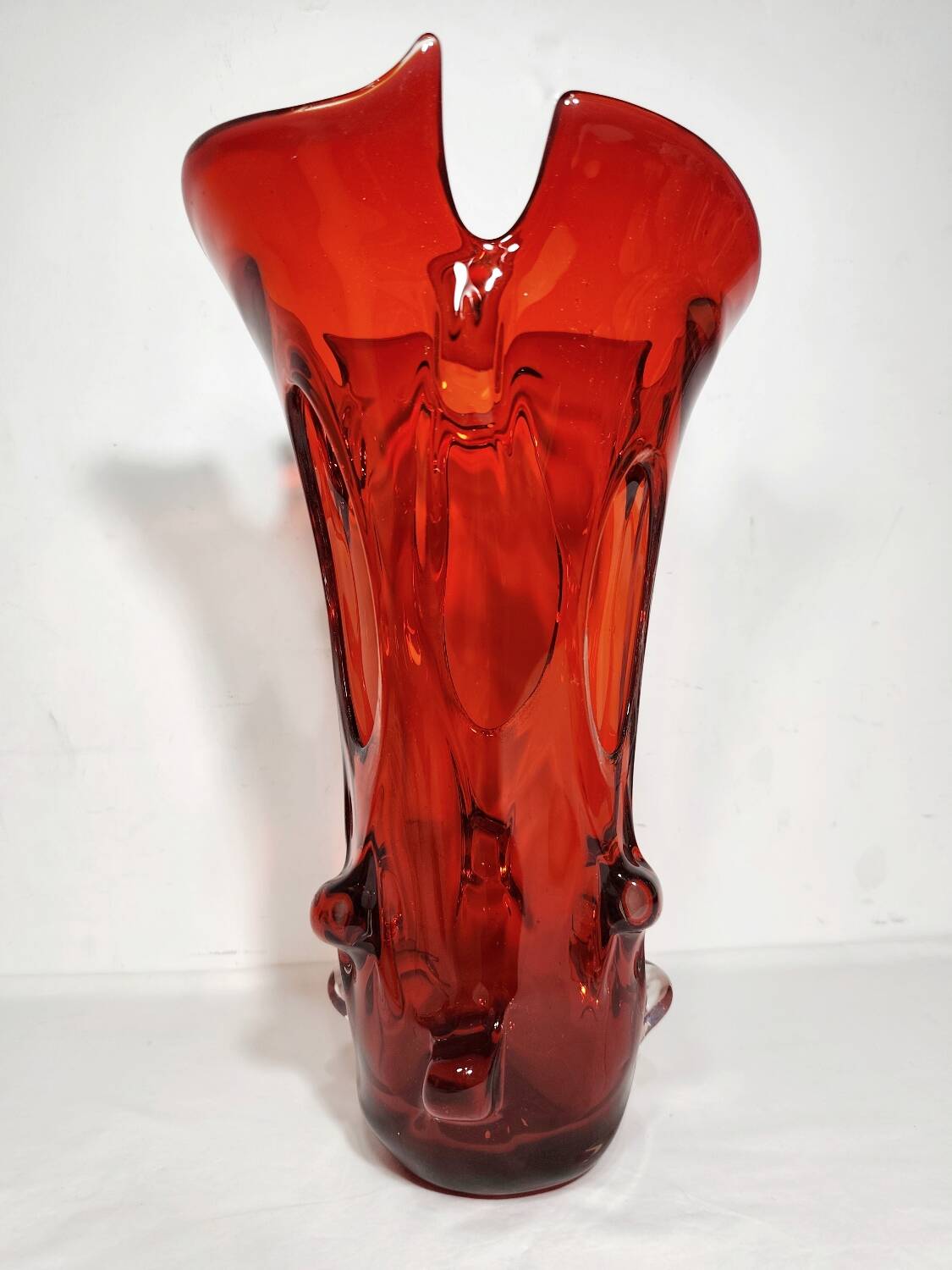 Jarrón de cristal de Murano. Italia, 1970s.