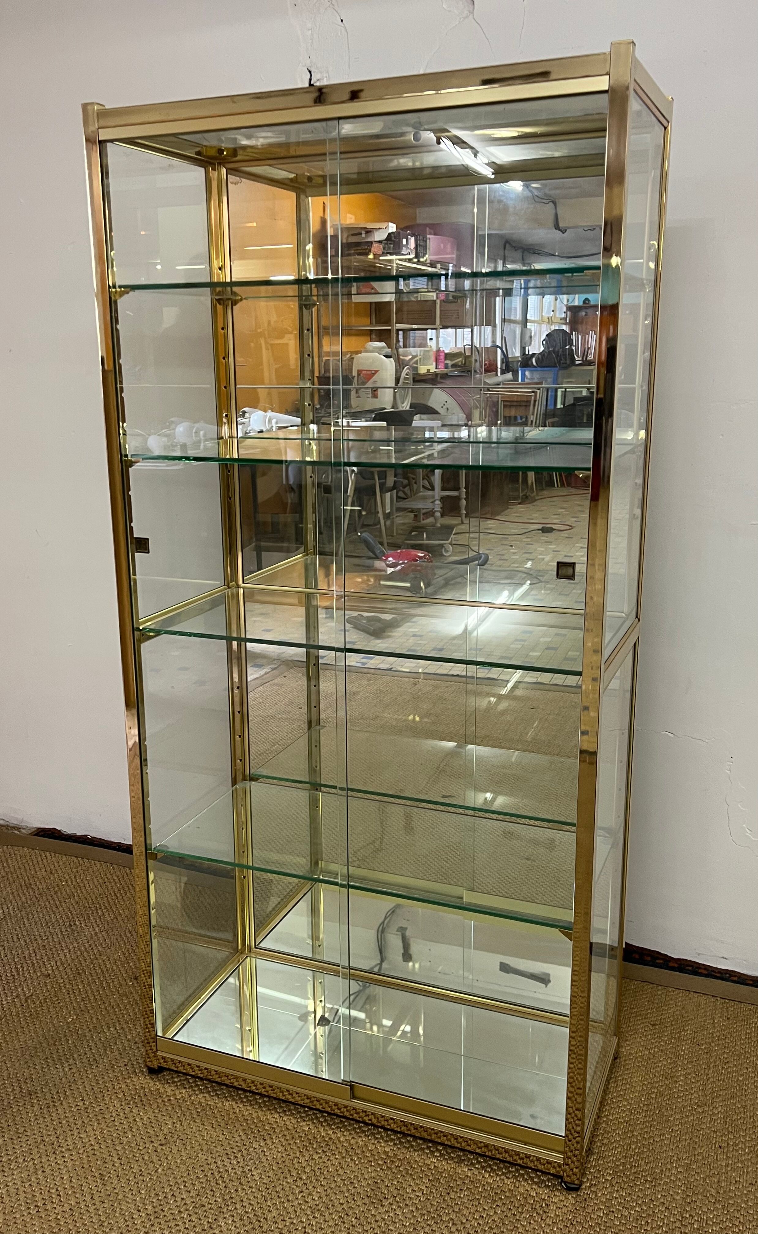 Mirror display case