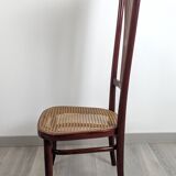 Nursing chair Thonet – Icon of bent wood and Viennese design