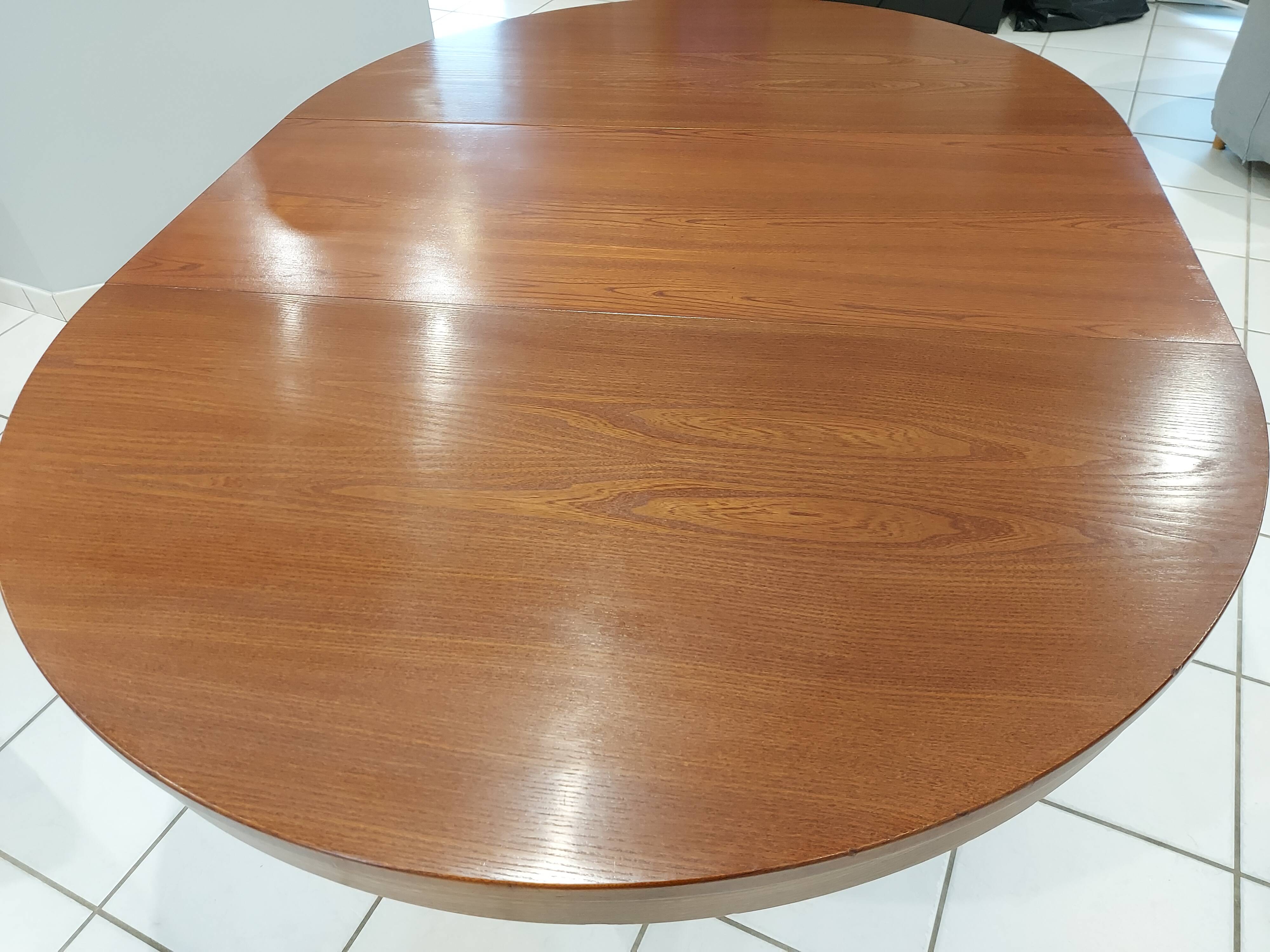 Baumann extendable dining table