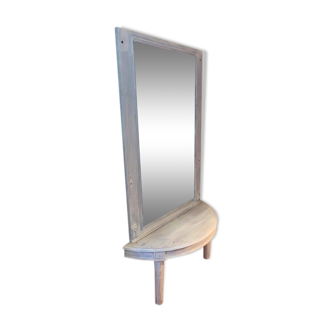Mirror with half-moon table support